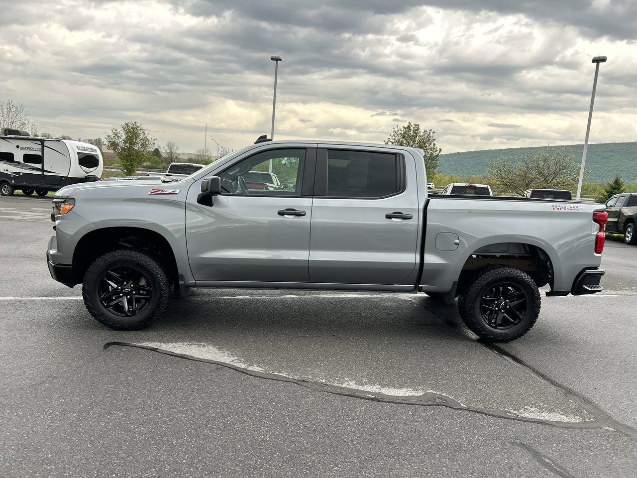 2024 Chevrolet Silverado 1500 Custom Trail Boss