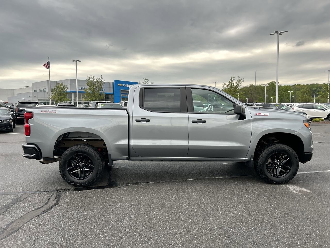 2024 Chevrolet Silverado 1500 Custom Trail Boss