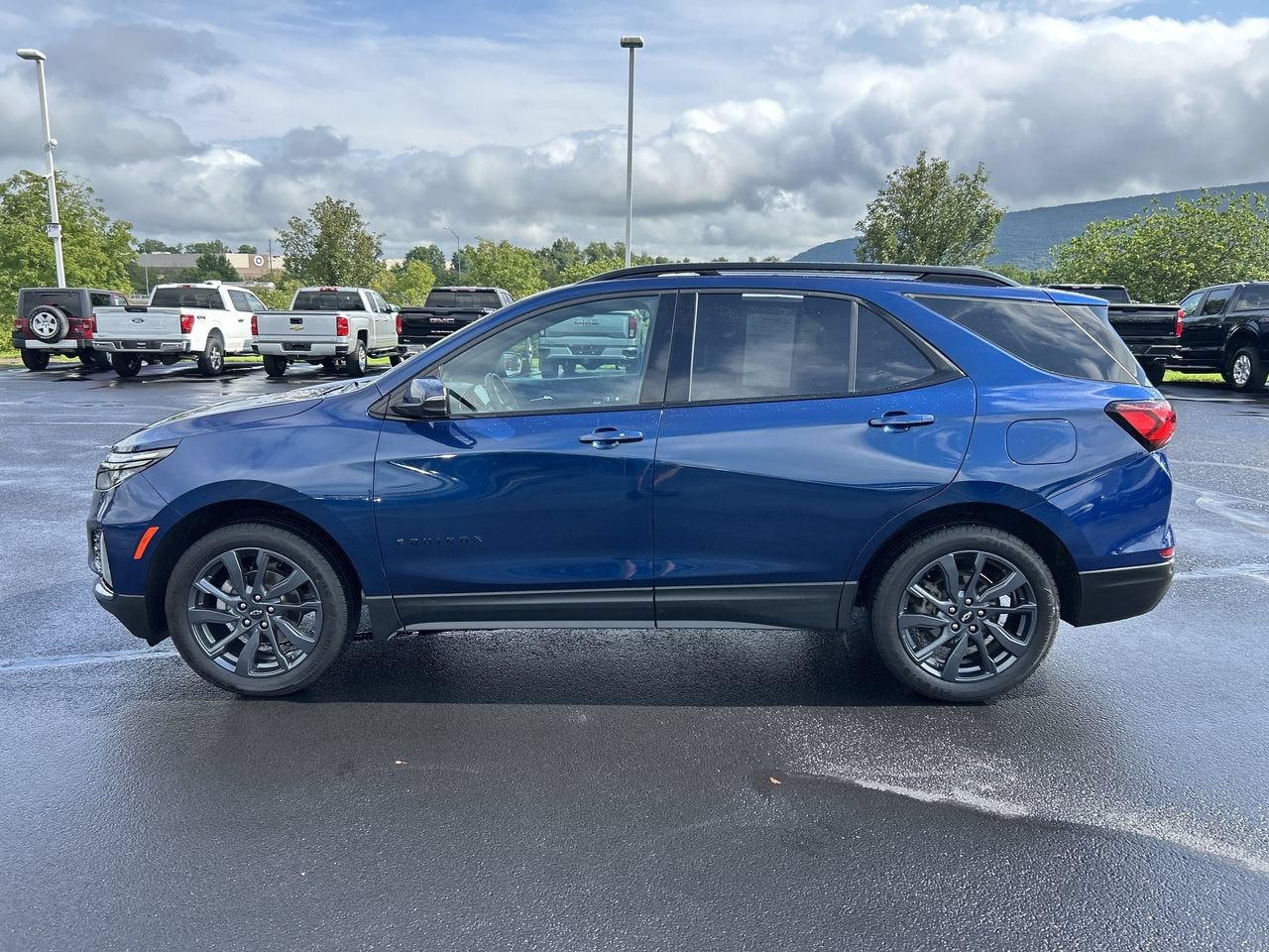 2023 Chevrolet Equinox RS