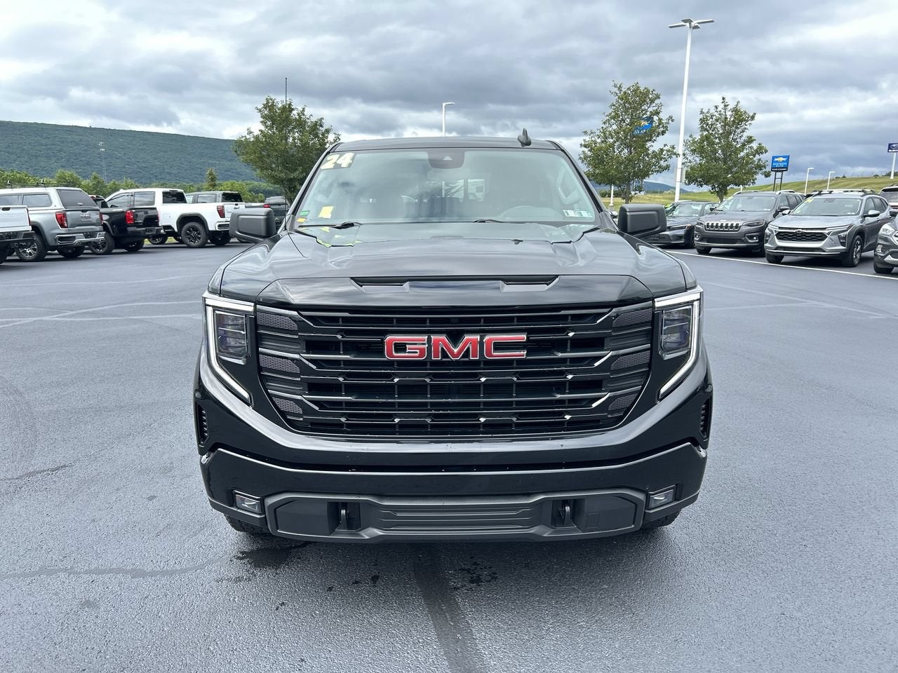 2024 GMC Sierra 1500 Elevation