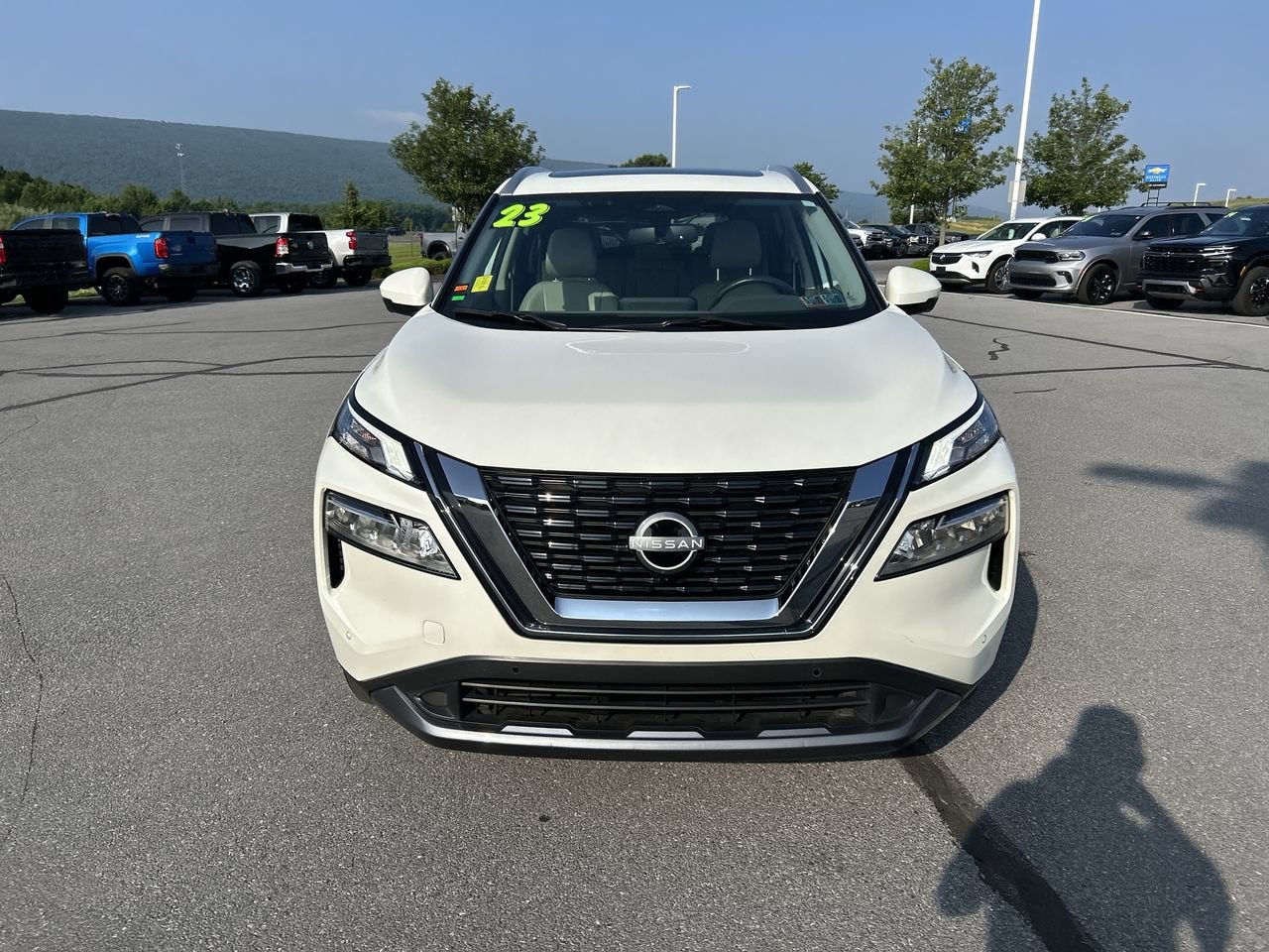 2023 Nissan Rogue SL