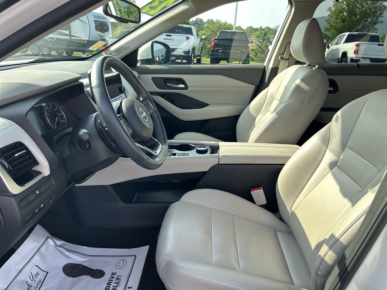 2023 Nissan Rogue SL
