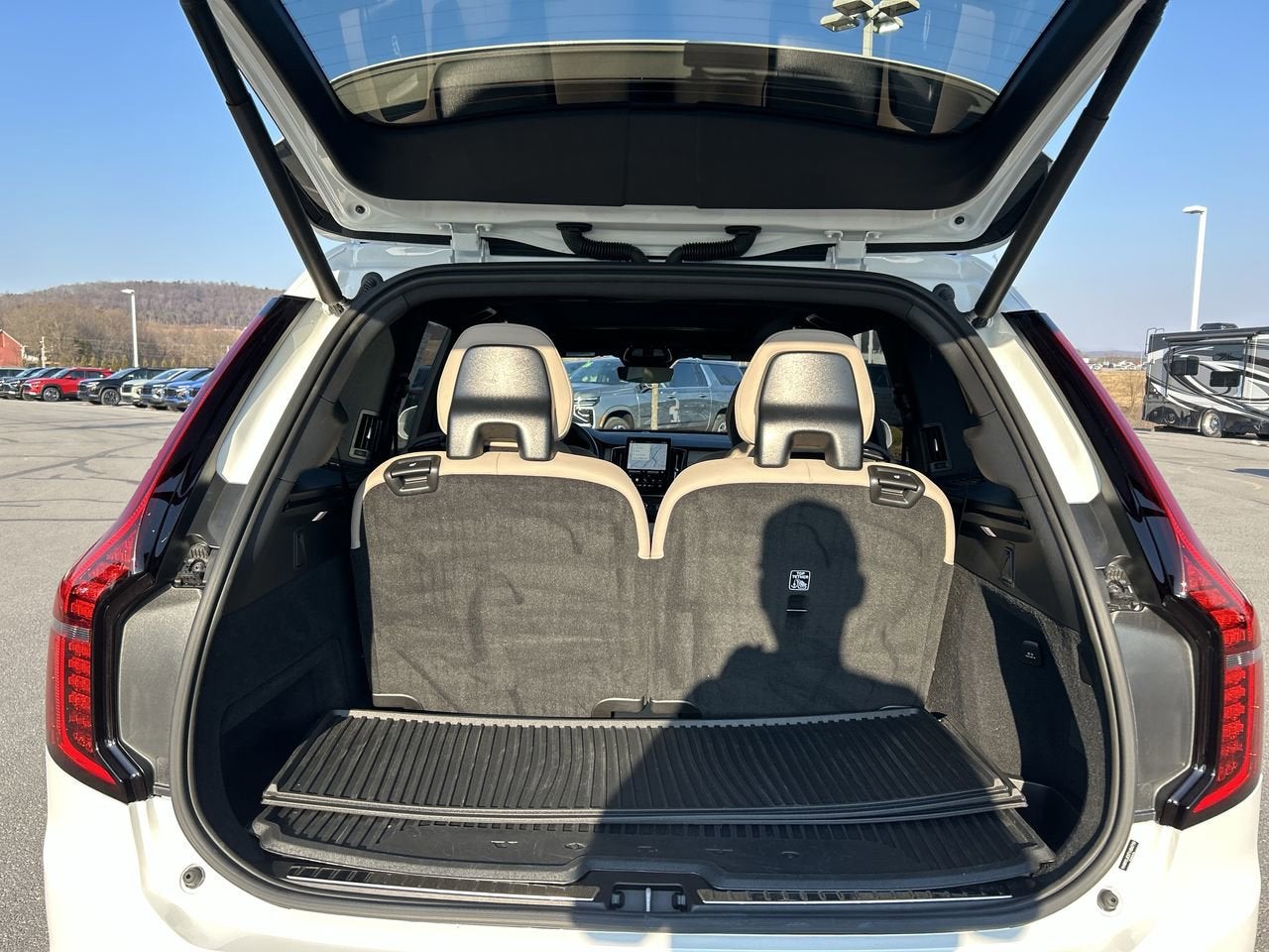 2026 Volvo XC90 Plus