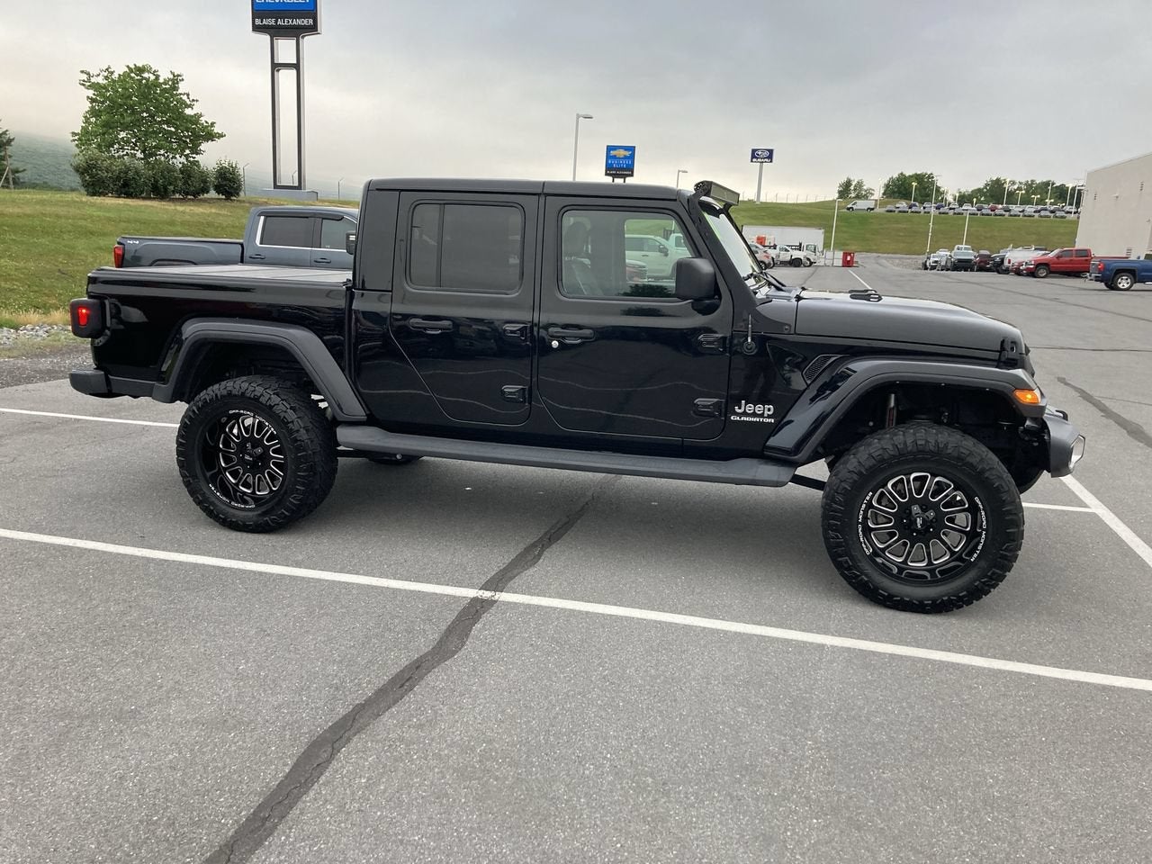 2021 Jeep Gladiator Overland