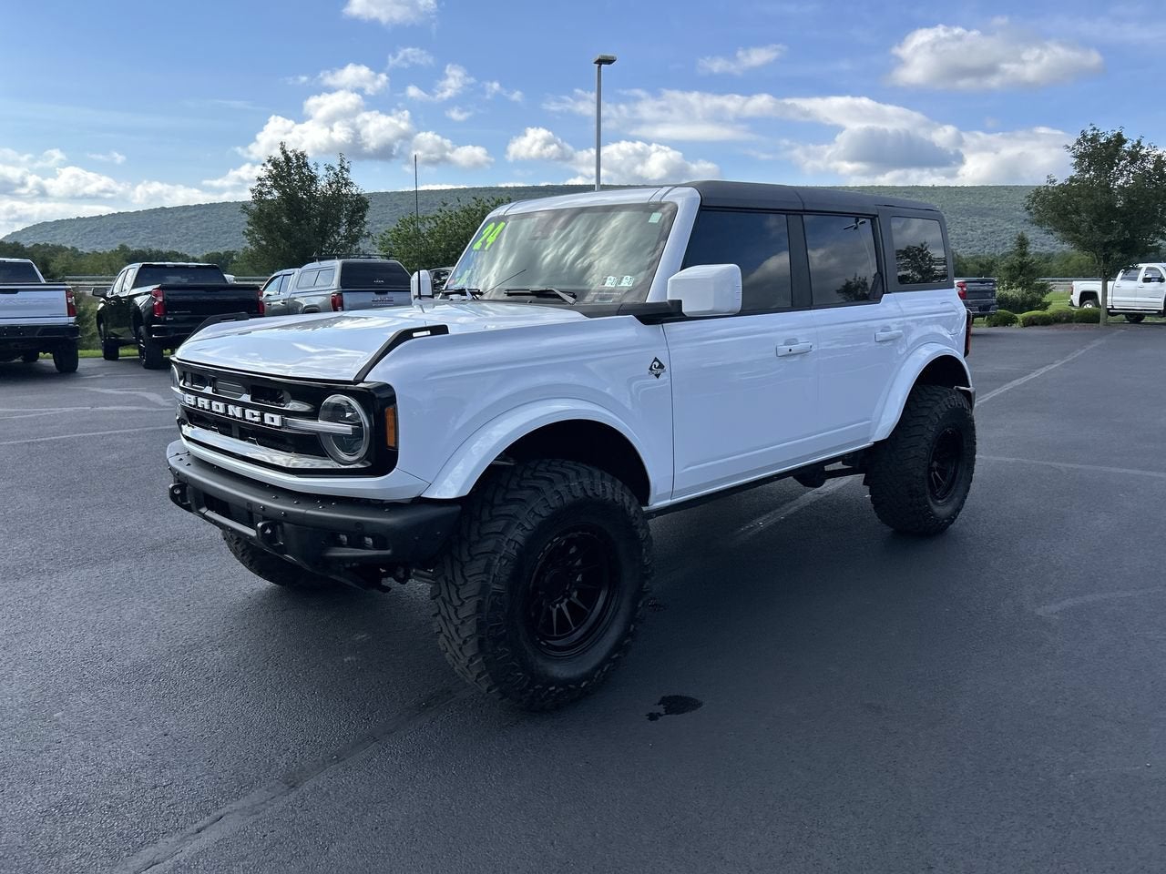 2024 Ford Bronco Outer Banks