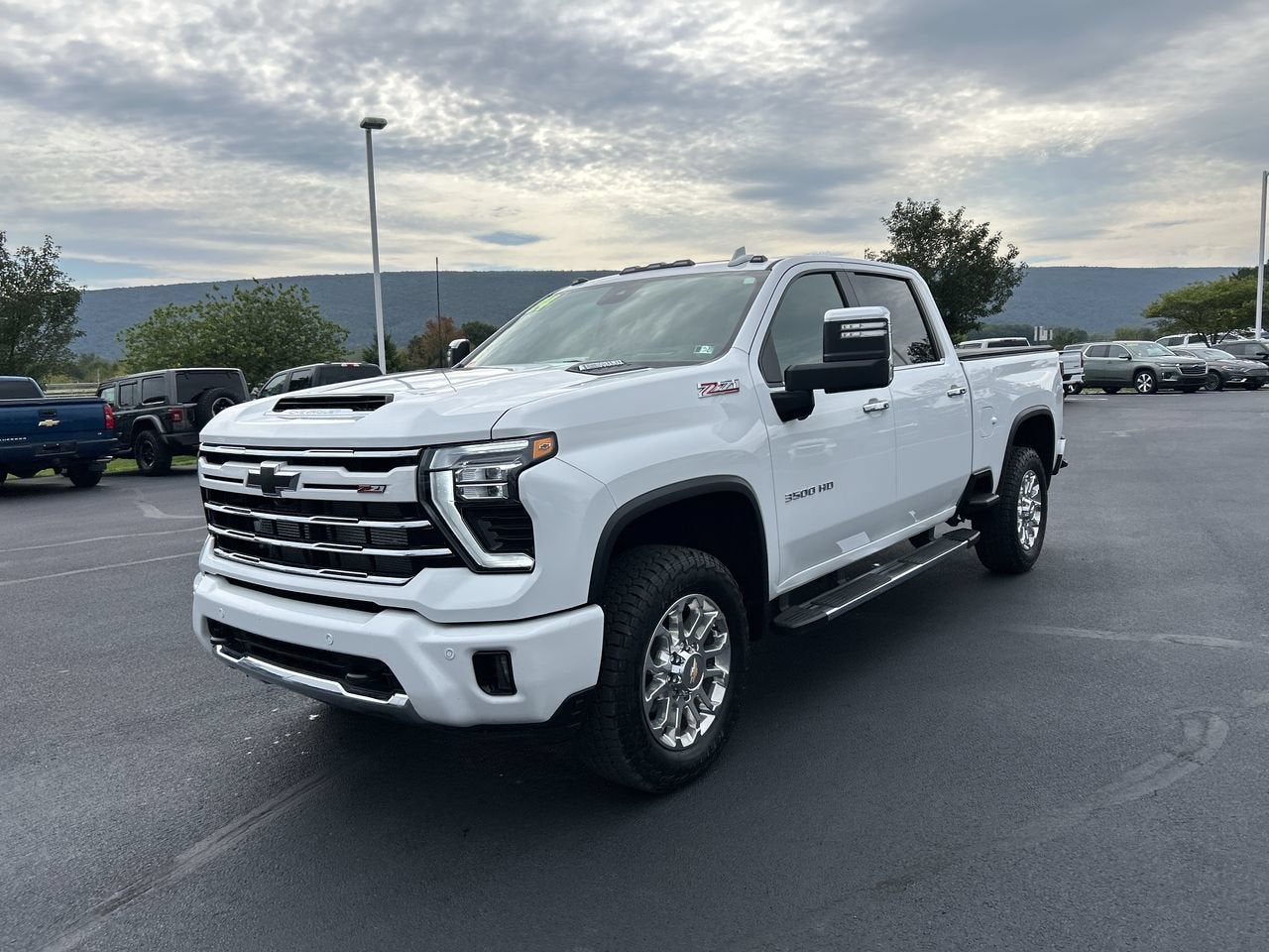 2024 Chevrolet Silverado 3500HD LTZ