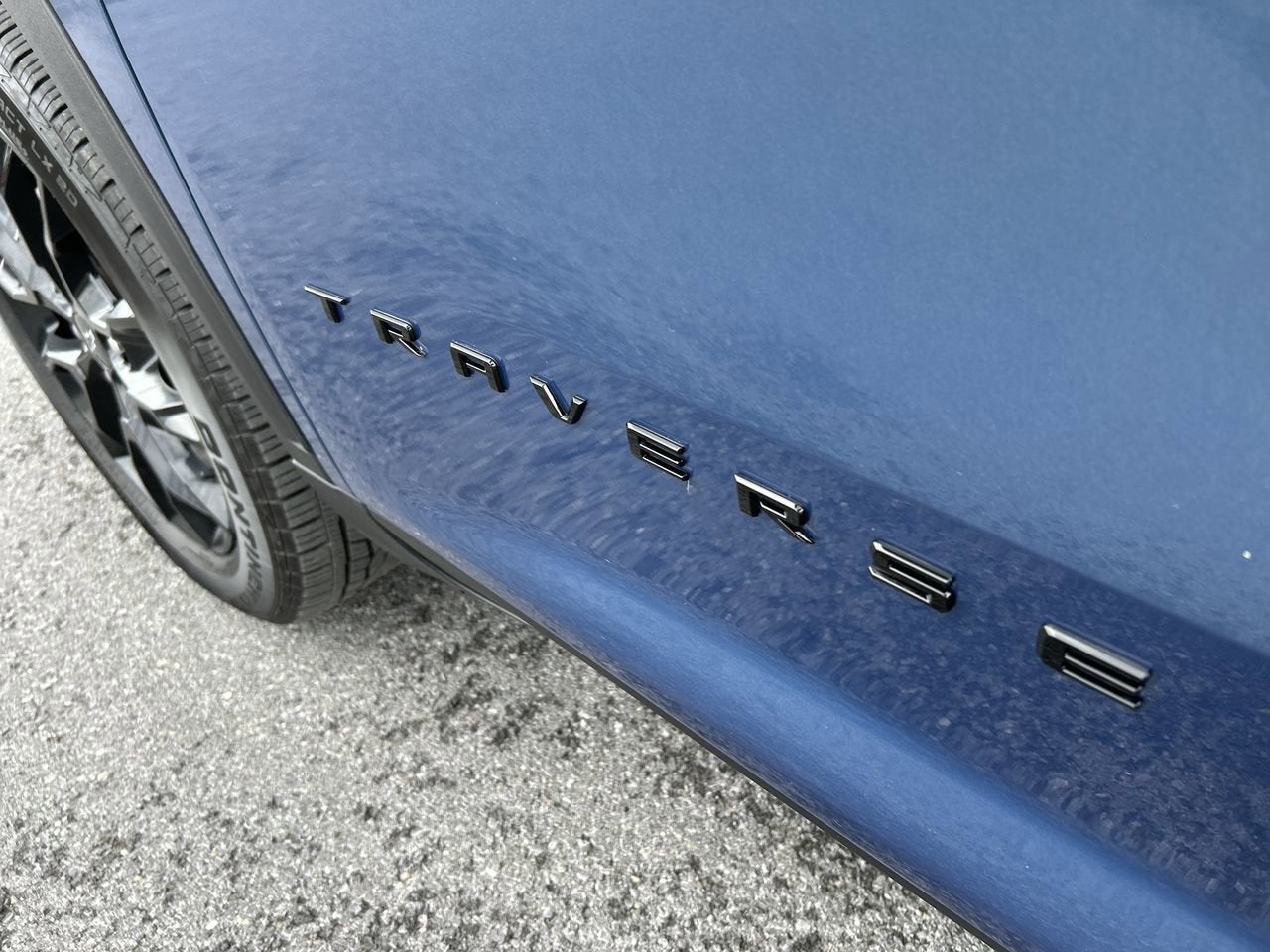 2026 Chevrolet Traverse AWD LT