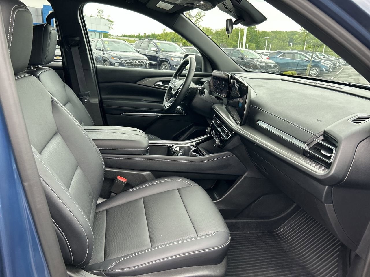 2026 Chevrolet Traverse AWD LT
