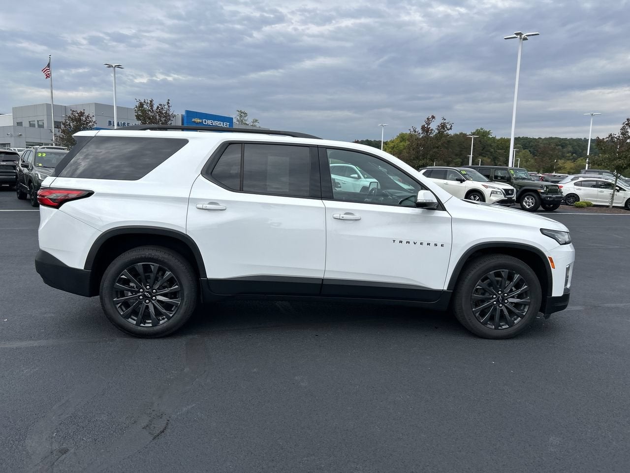 2023 Chevrolet Traverse RS