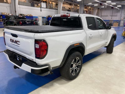 2024 GMC Canyon 4WD AT4