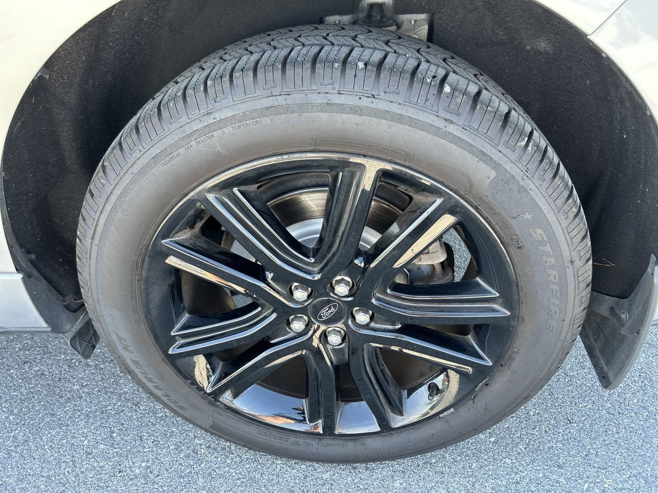 2021 Ford Edge ST-Line