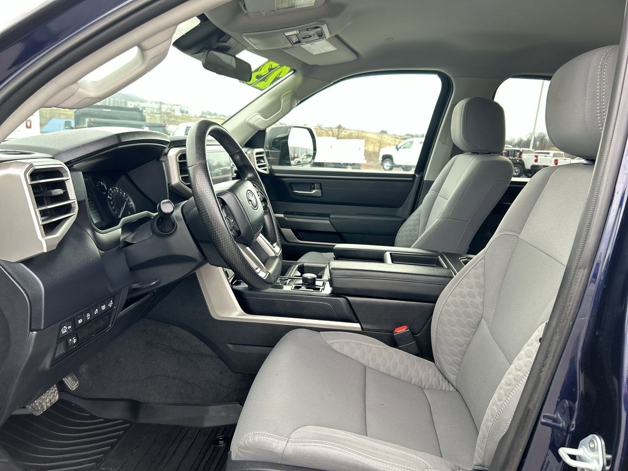 2023 Toyota Tundra 4WD SR5