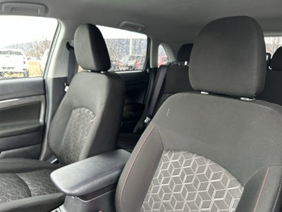 2024 Mitsubishi Outlander Sport S