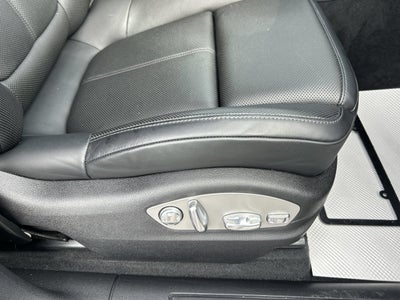 2025 Porsche Macan 4DR AWD