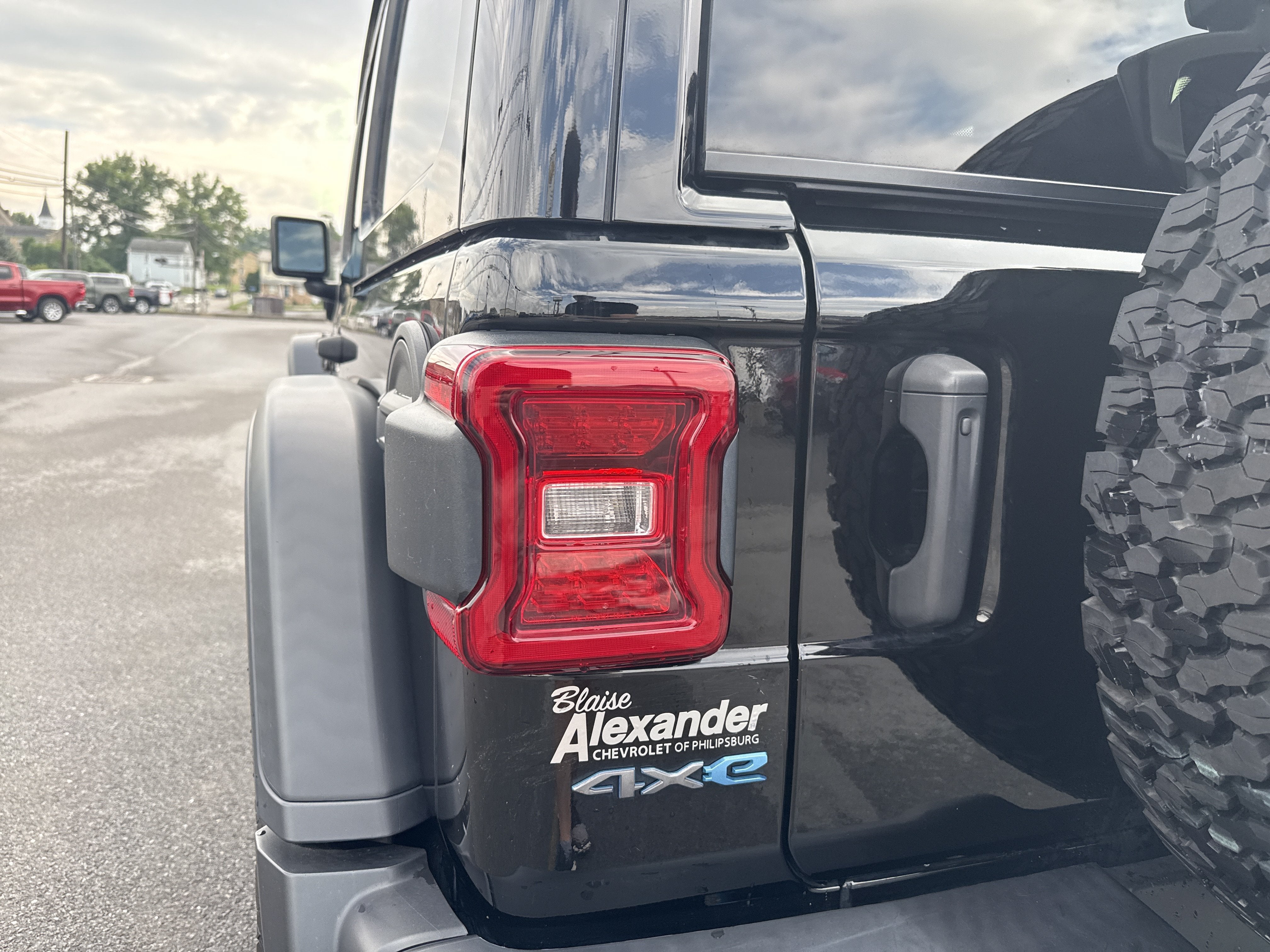 2024 Jeep Wrangler 4xe Willys