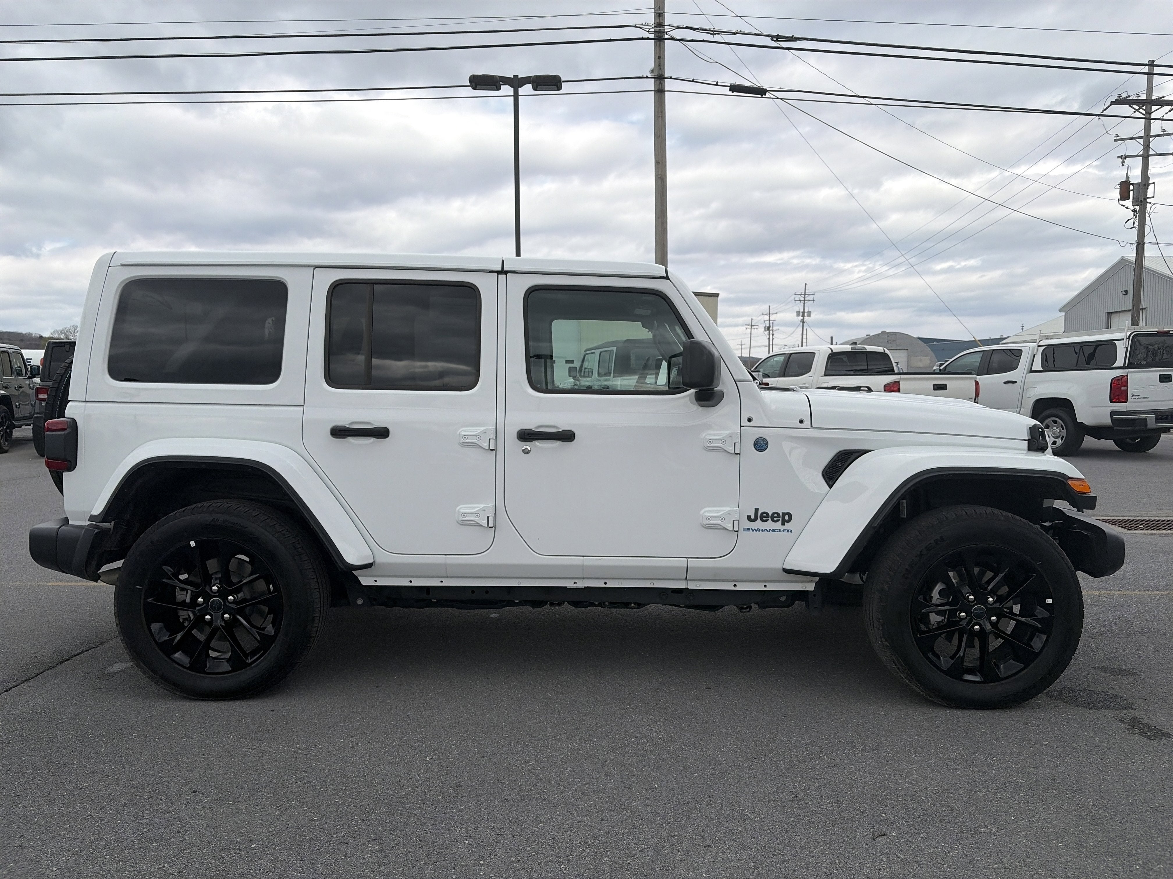 2025 Jeep Wrangler 4xe Sahara