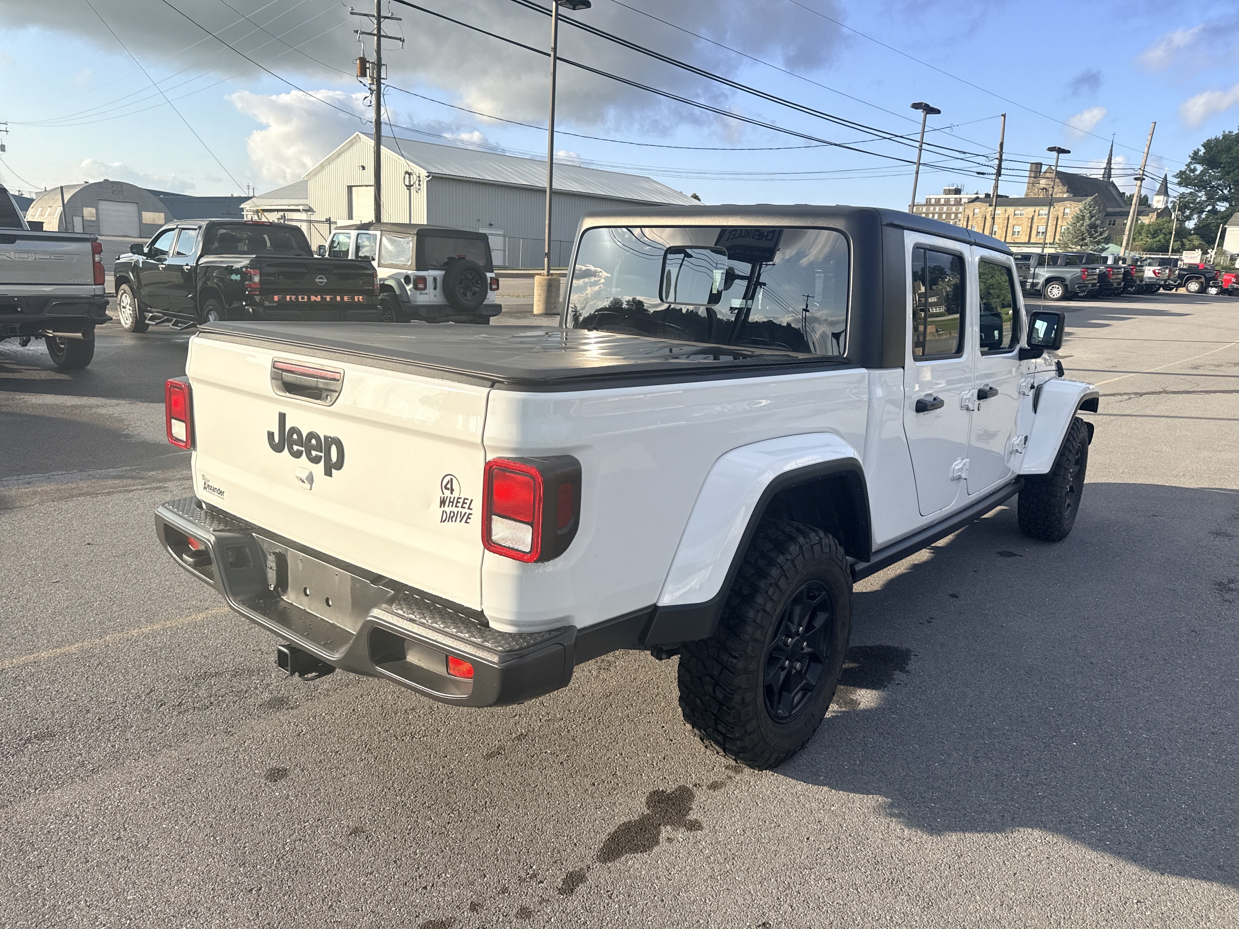 2022 Jeep Gladiator Willys