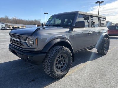 2022 Ford Bronco Base