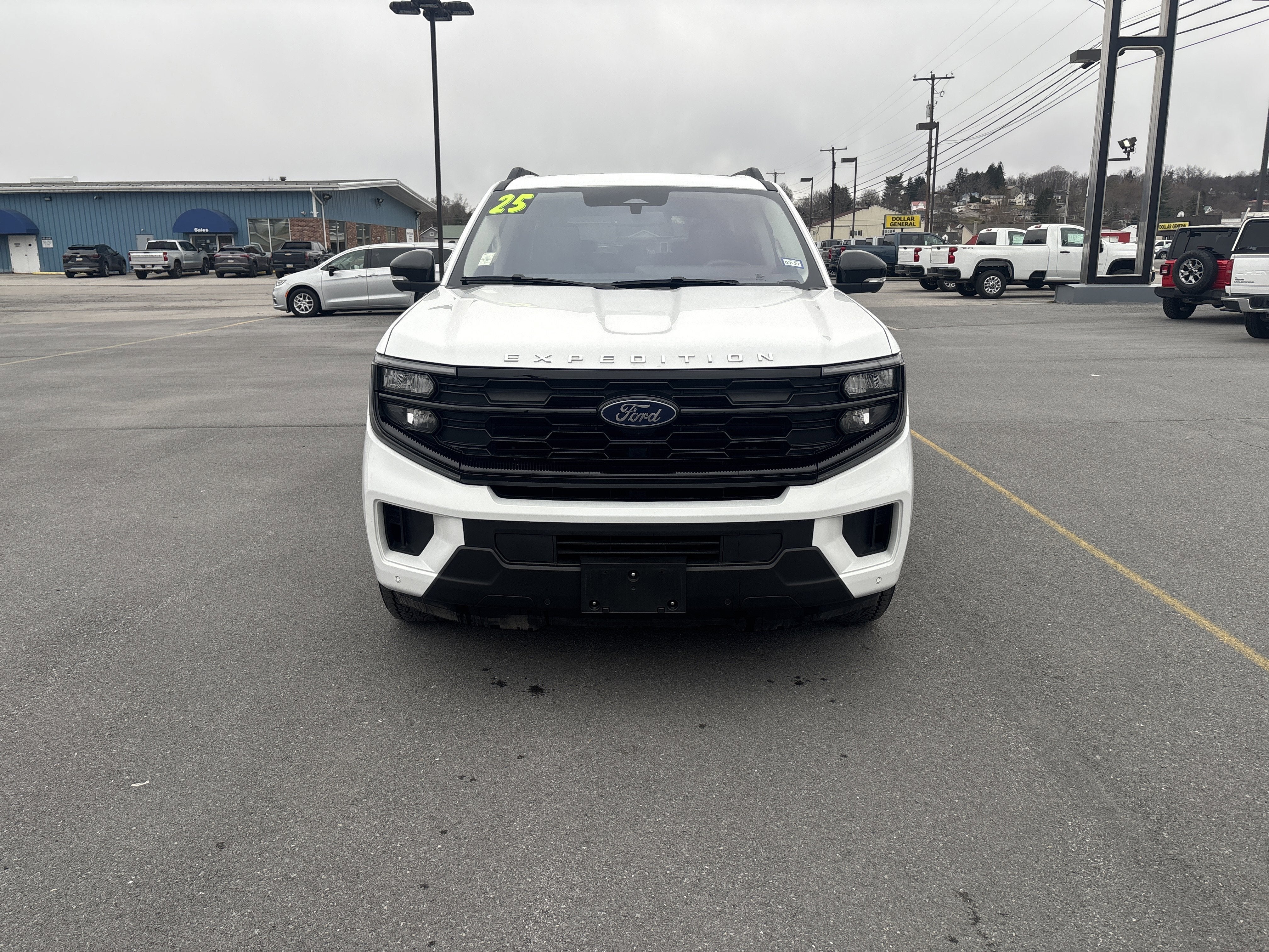 2025 Ford Expedition Active