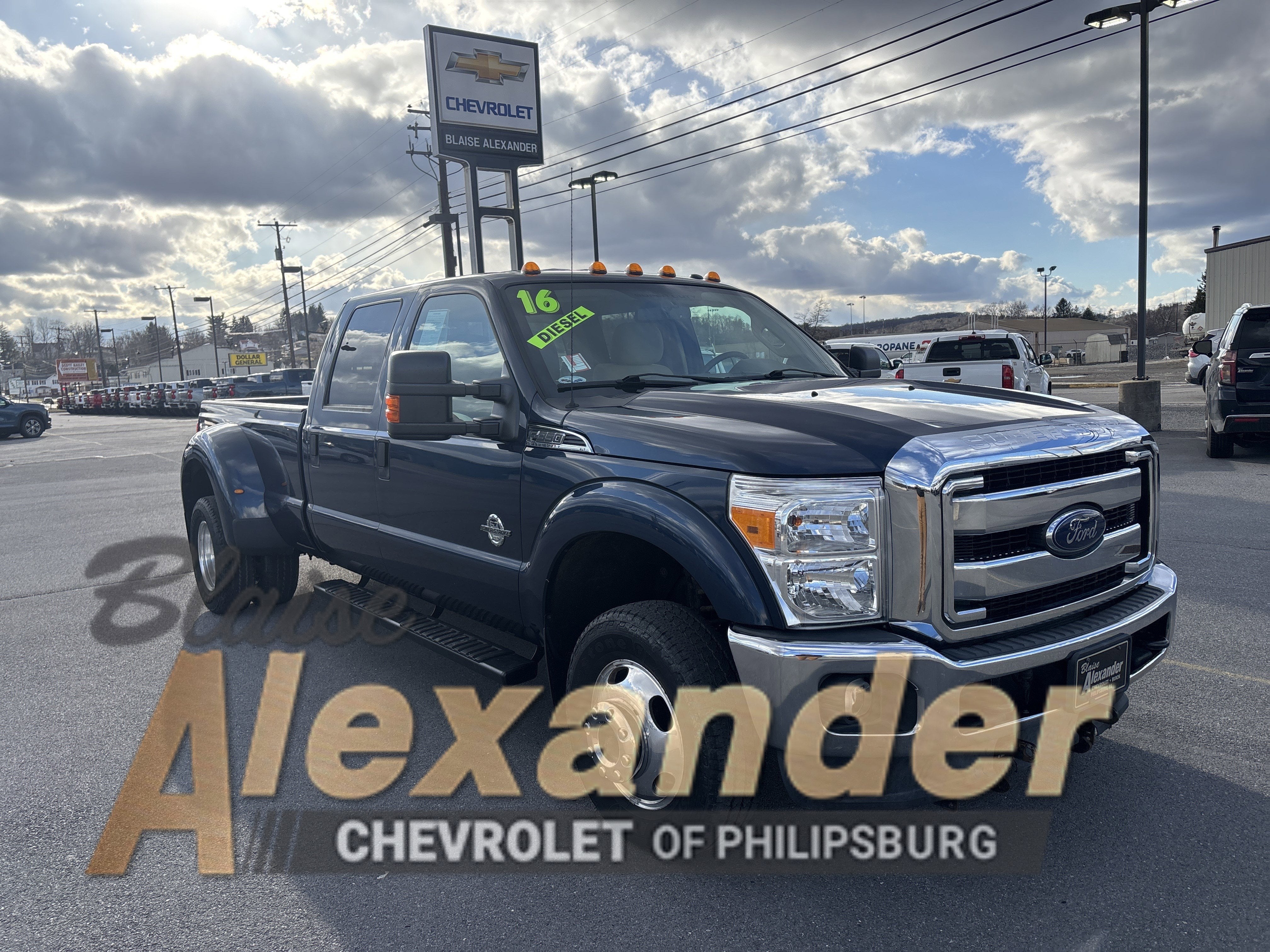 2016 Ford Super Duty F-350 DRW Lariat