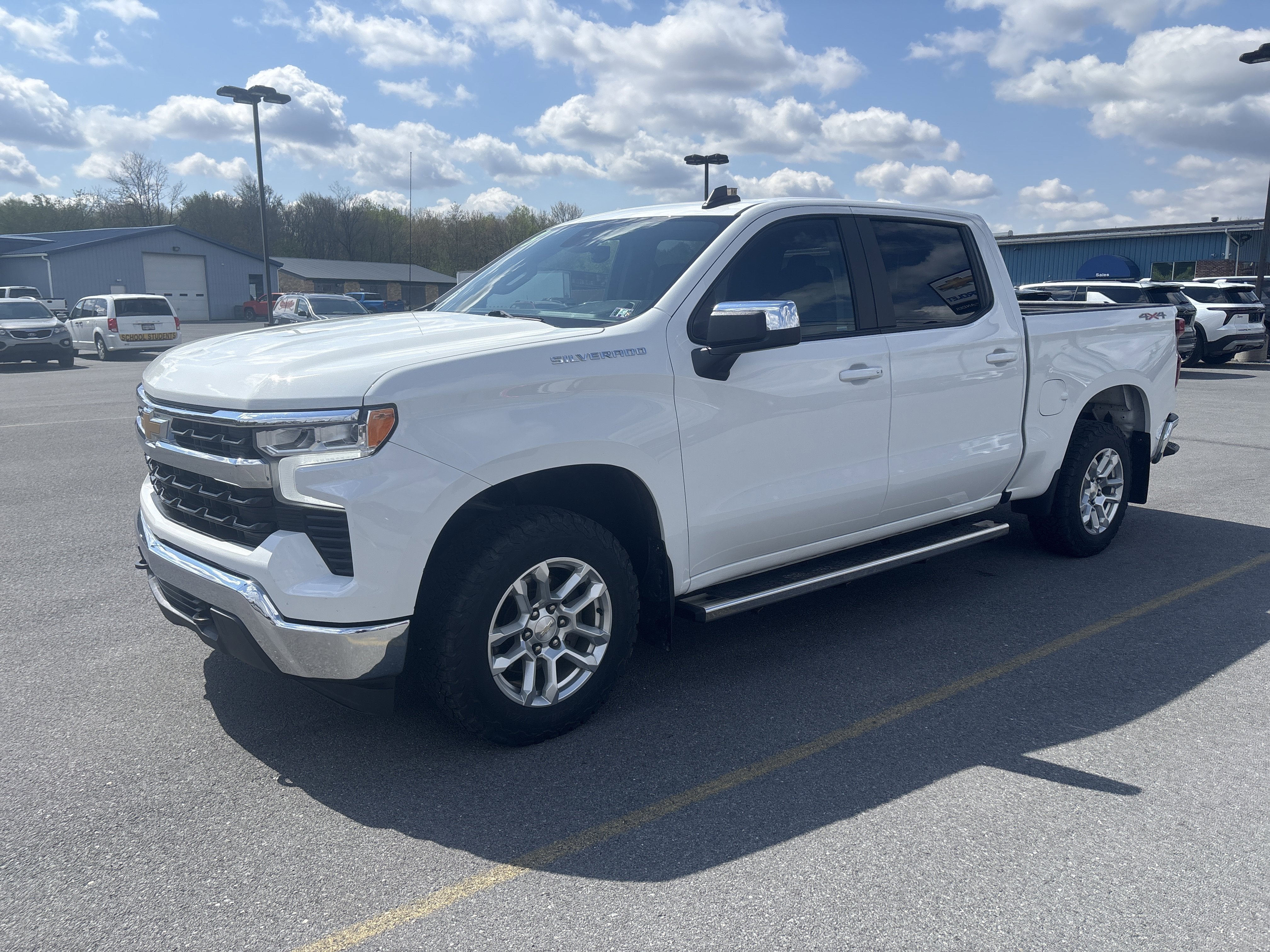 2023 Chevrolet Silverado 1500 LT (2FL)