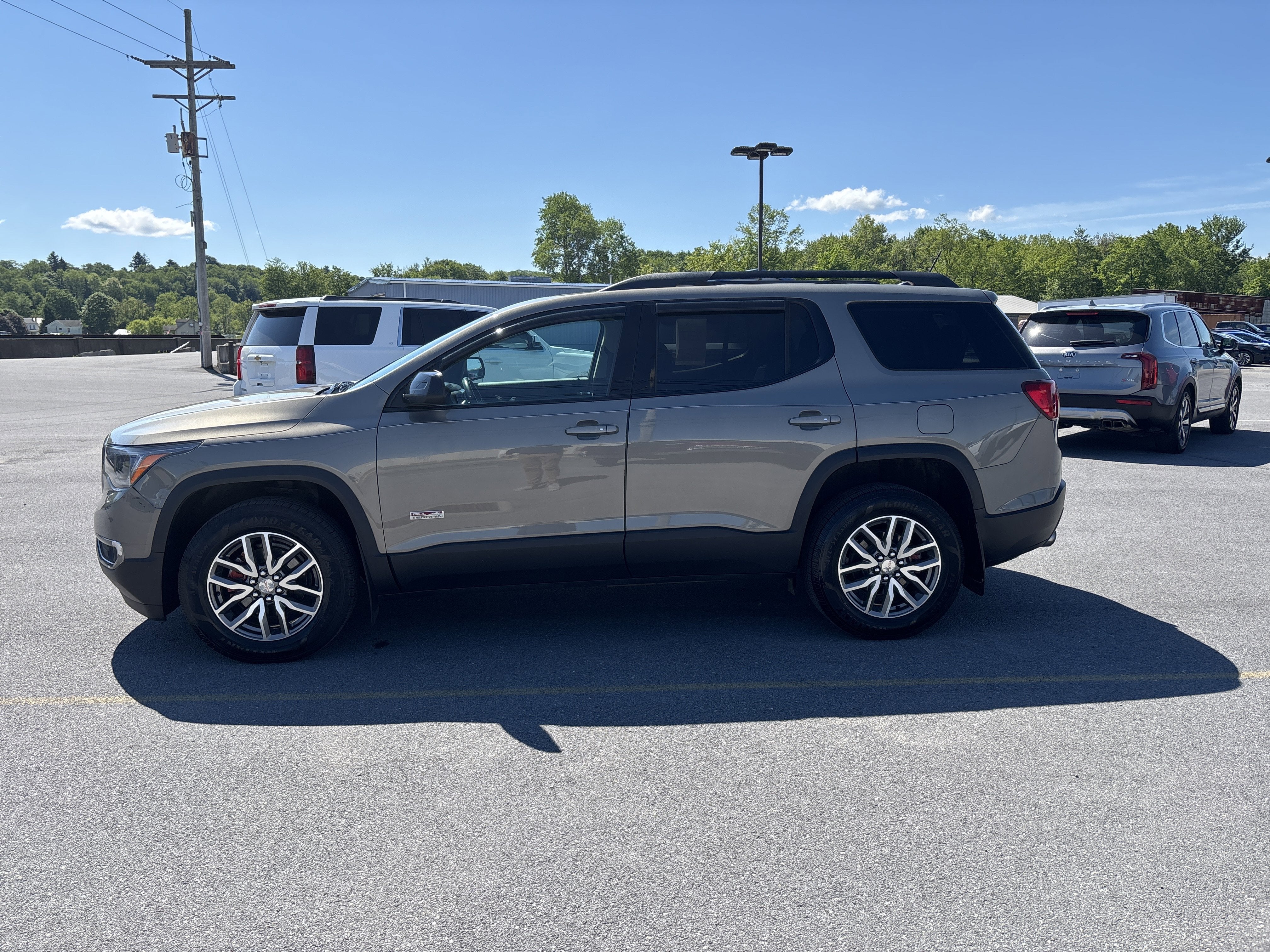 2019 GMC Acadia SLE
