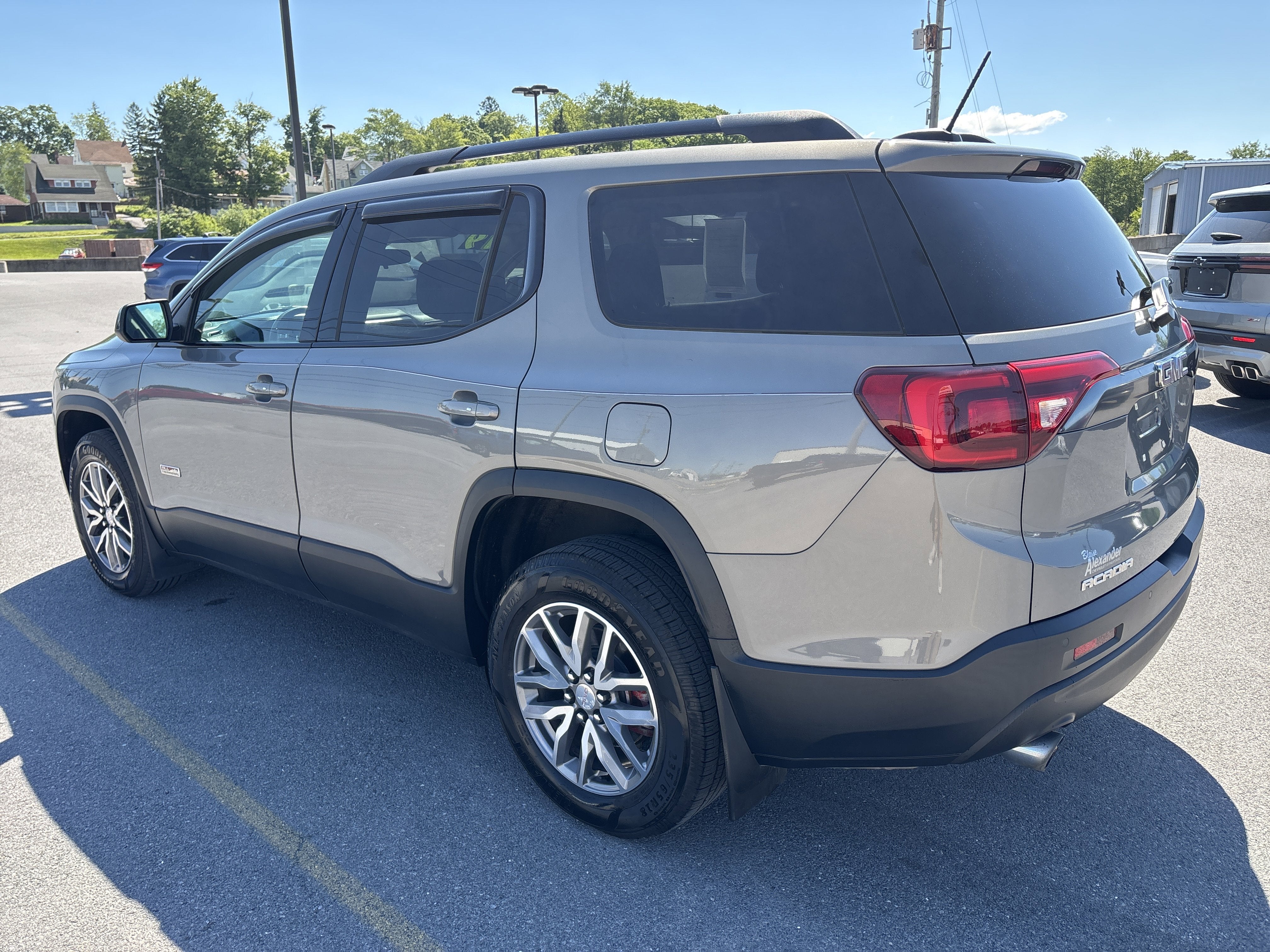 2019 GMC Acadia SLE