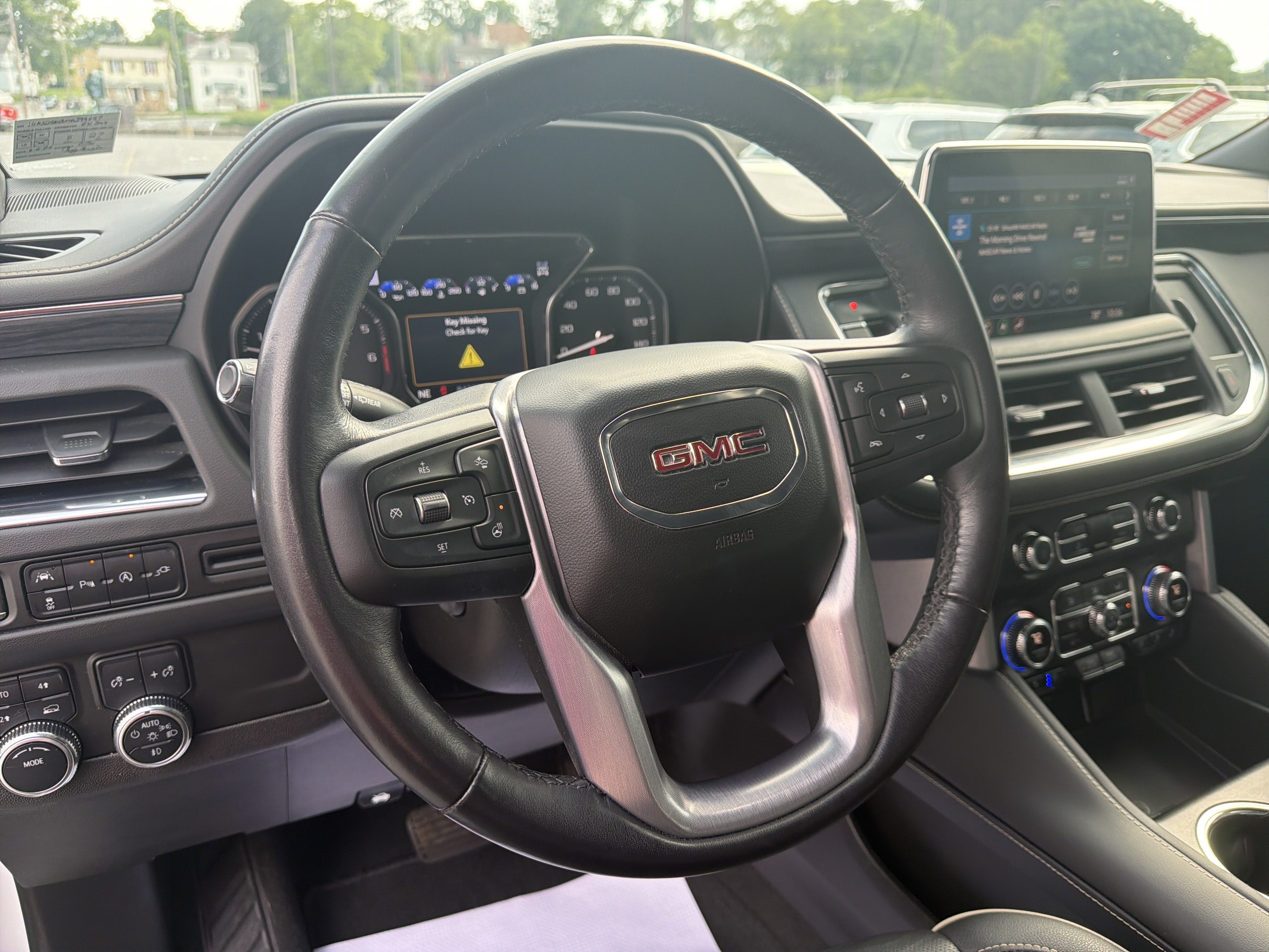 2021 GMC Yukon SLT