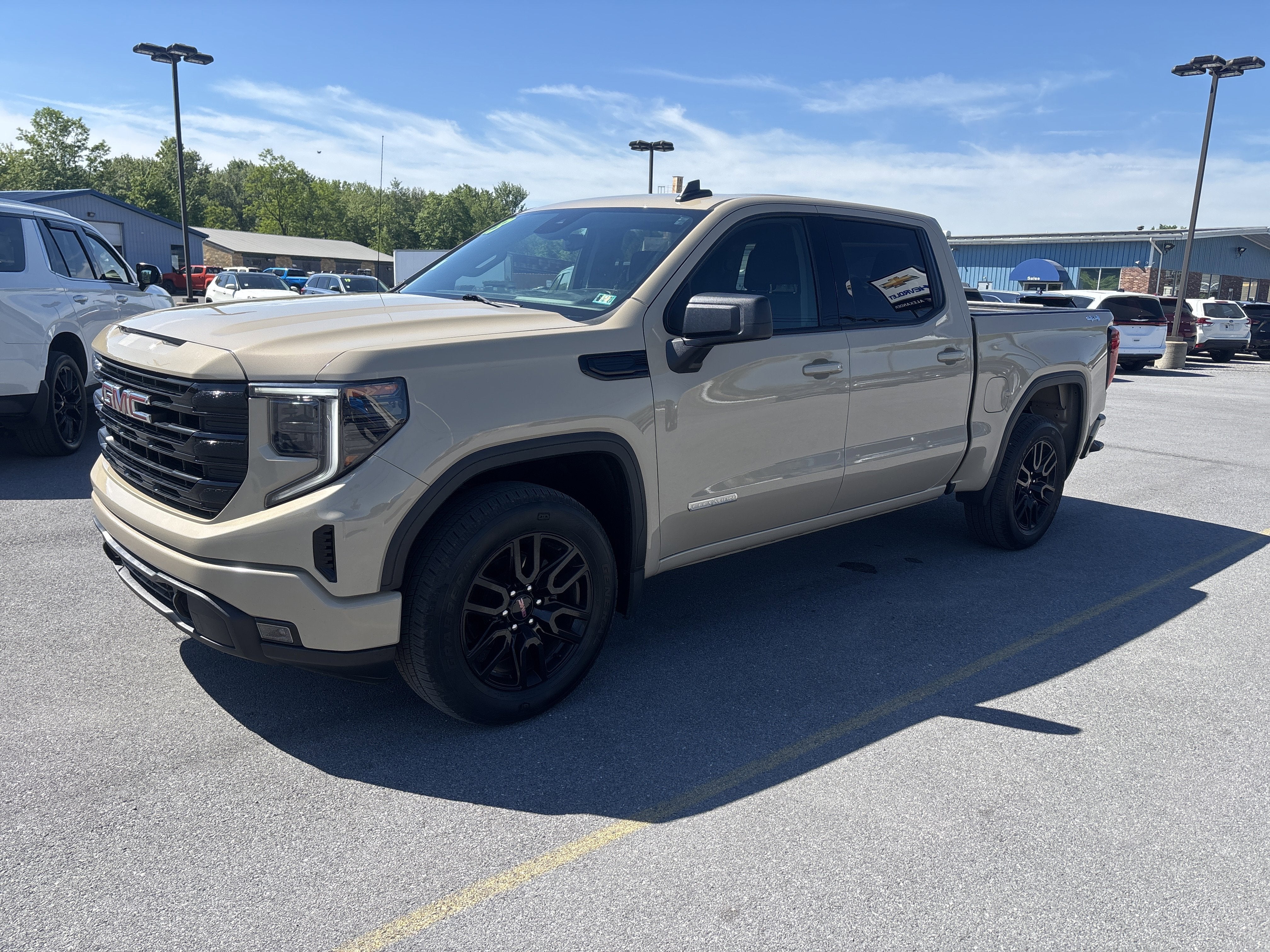 2023 GMC Sierra 1500 Elevation