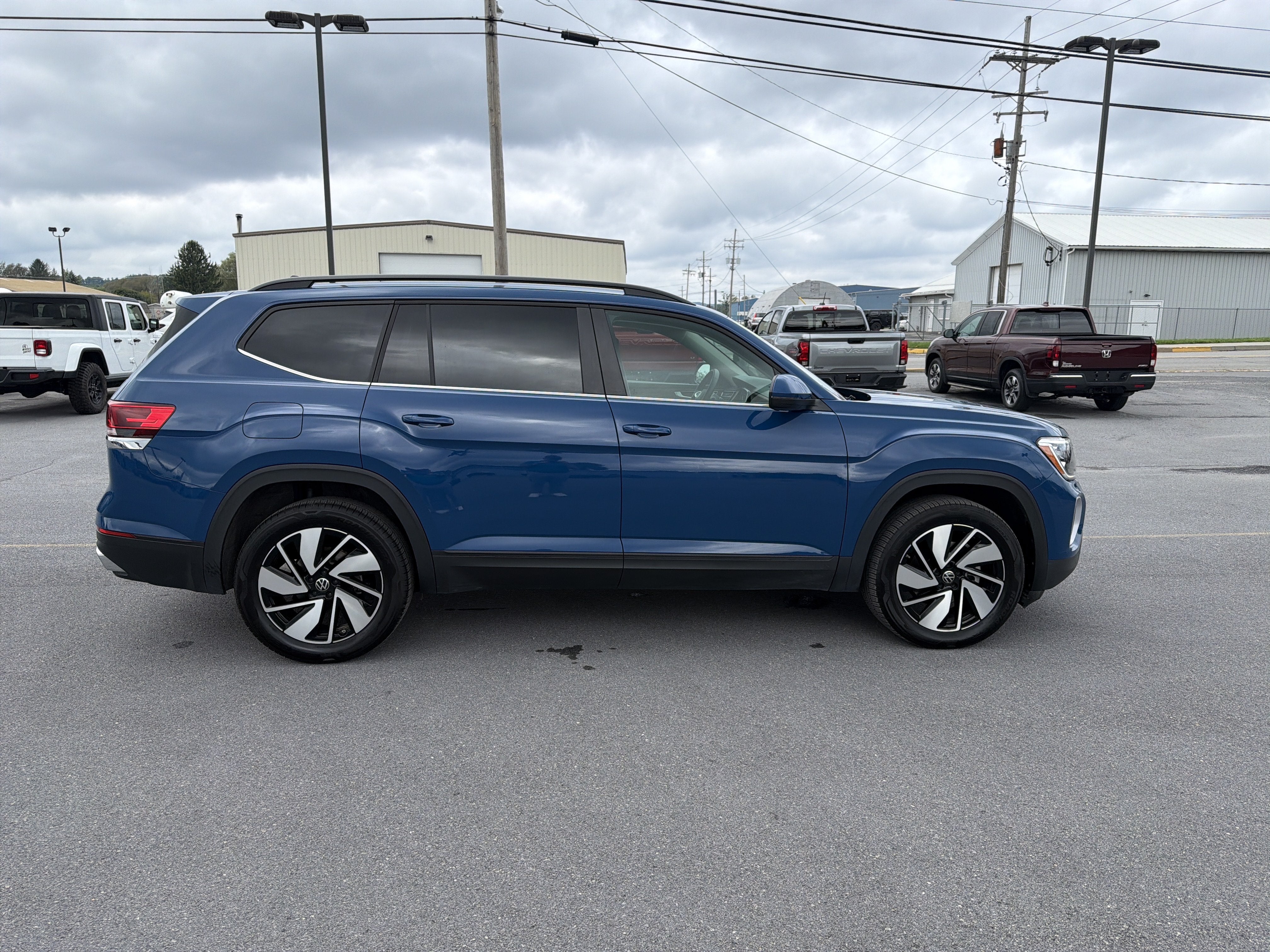 2026 Volkswagen Atlas 2.0T SE w/Technology