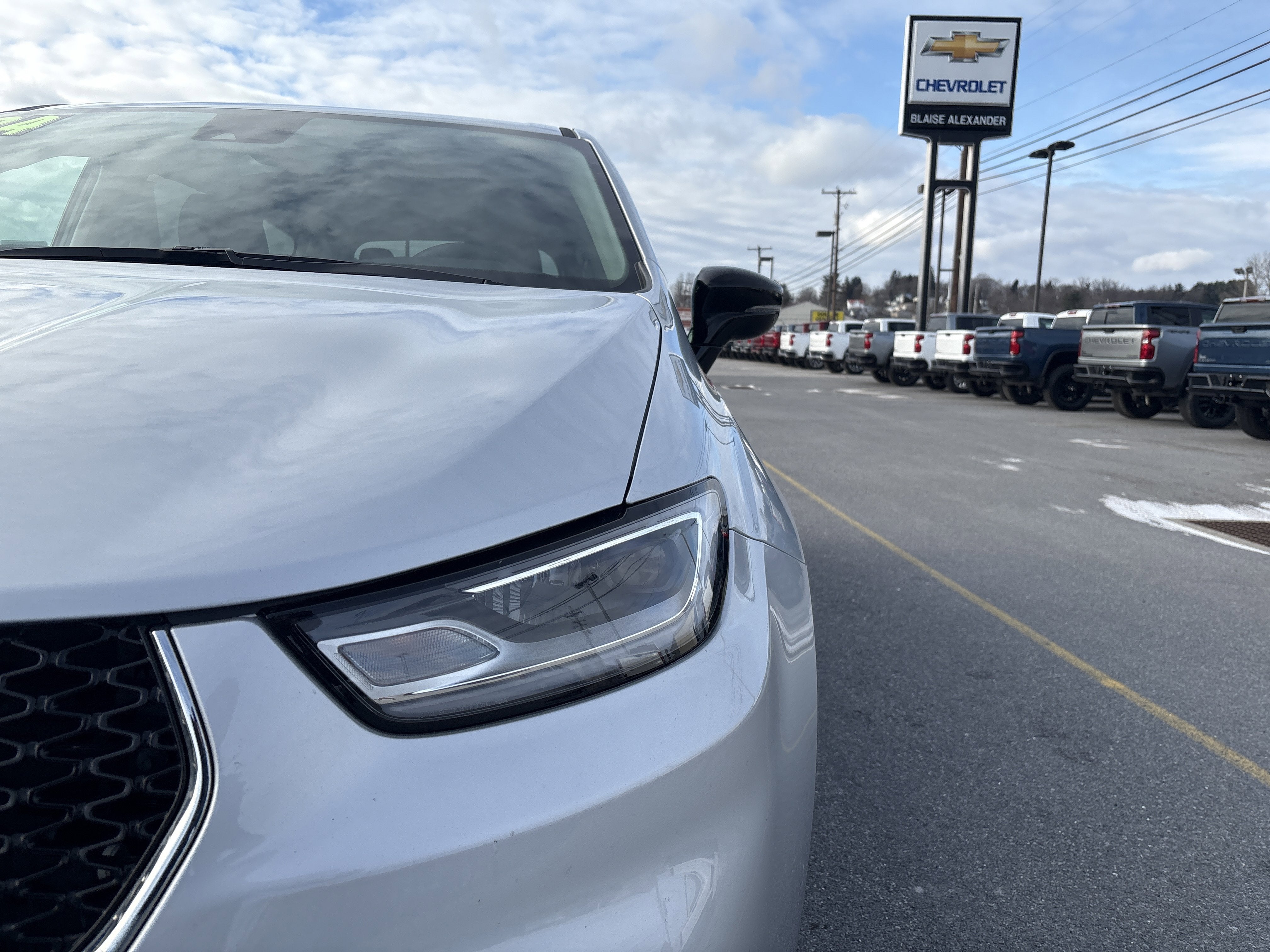 2024 Chrysler Pacifica Touring L