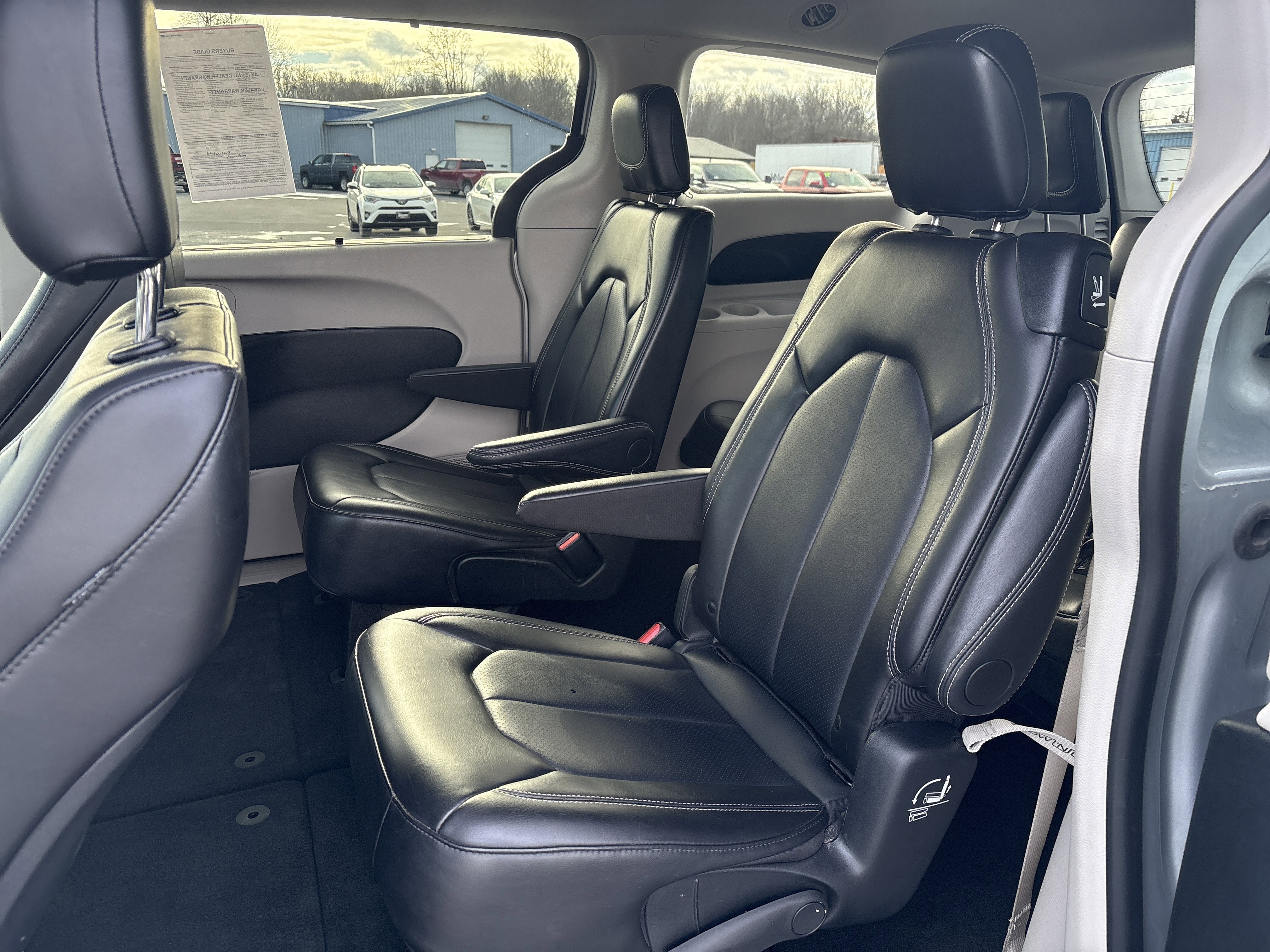 2024 Chrysler Pacifica Touring L