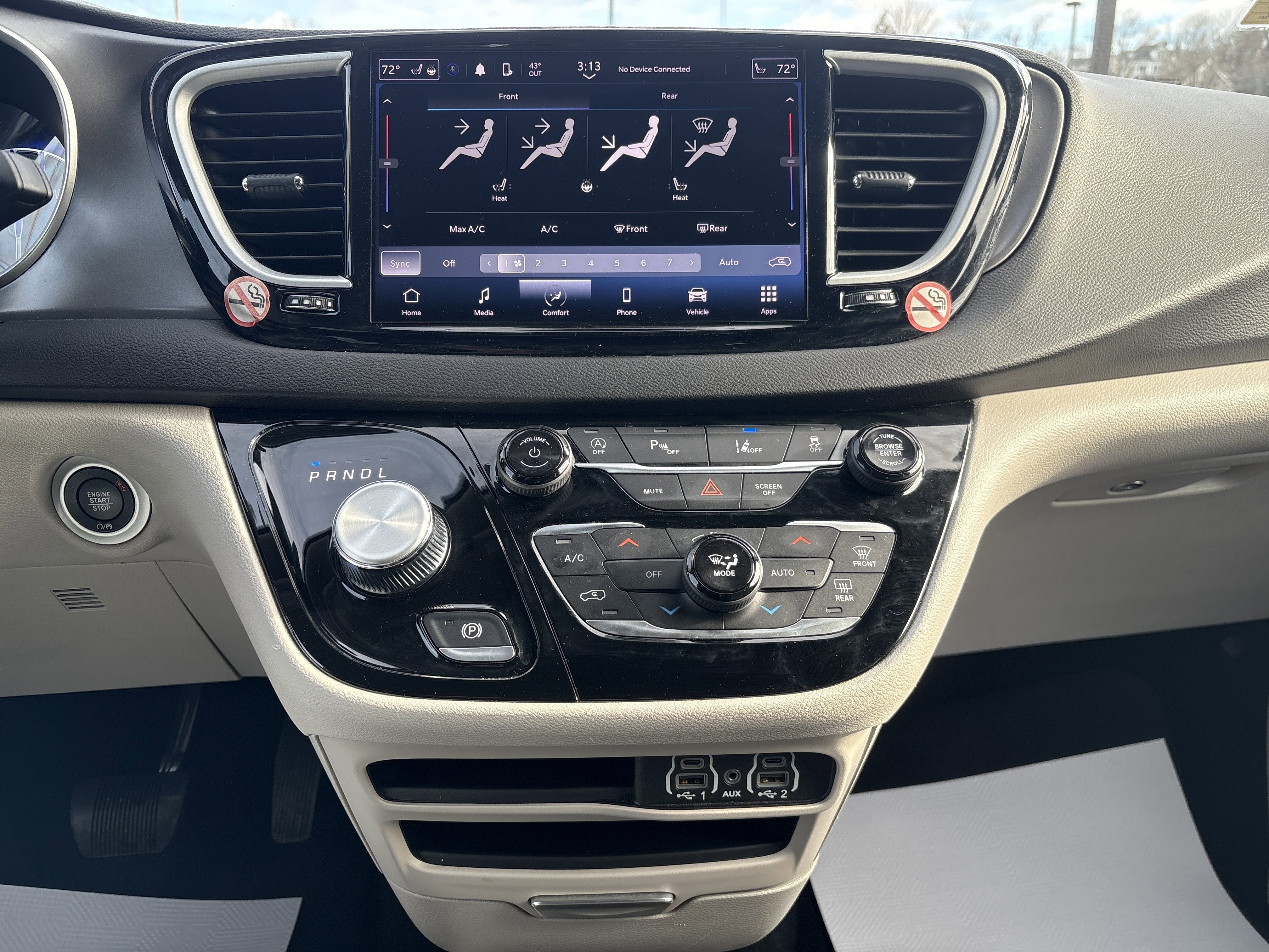 2024 Chrysler Pacifica Touring L