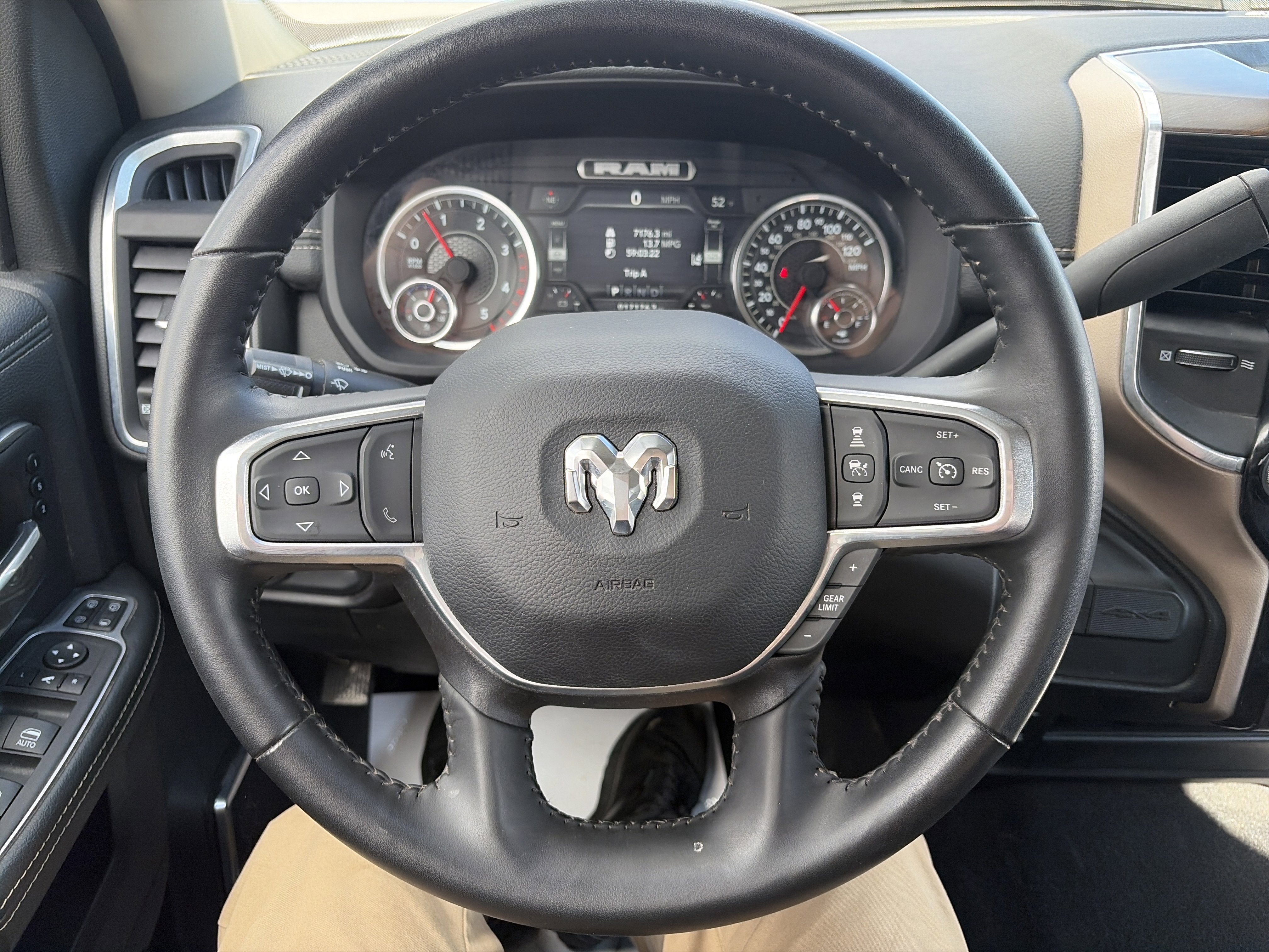 2024 RAM 2500 Laramie