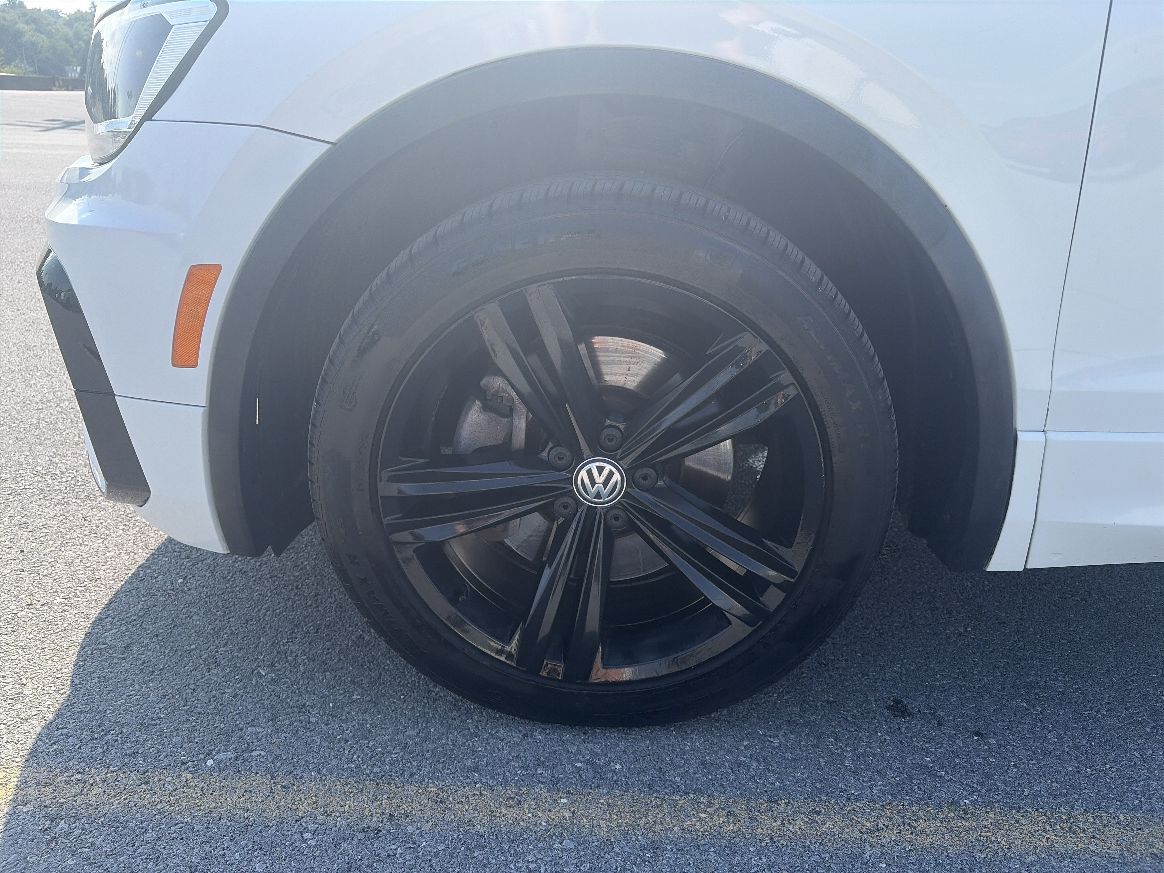 2019 Volkswagen Tiguan SE