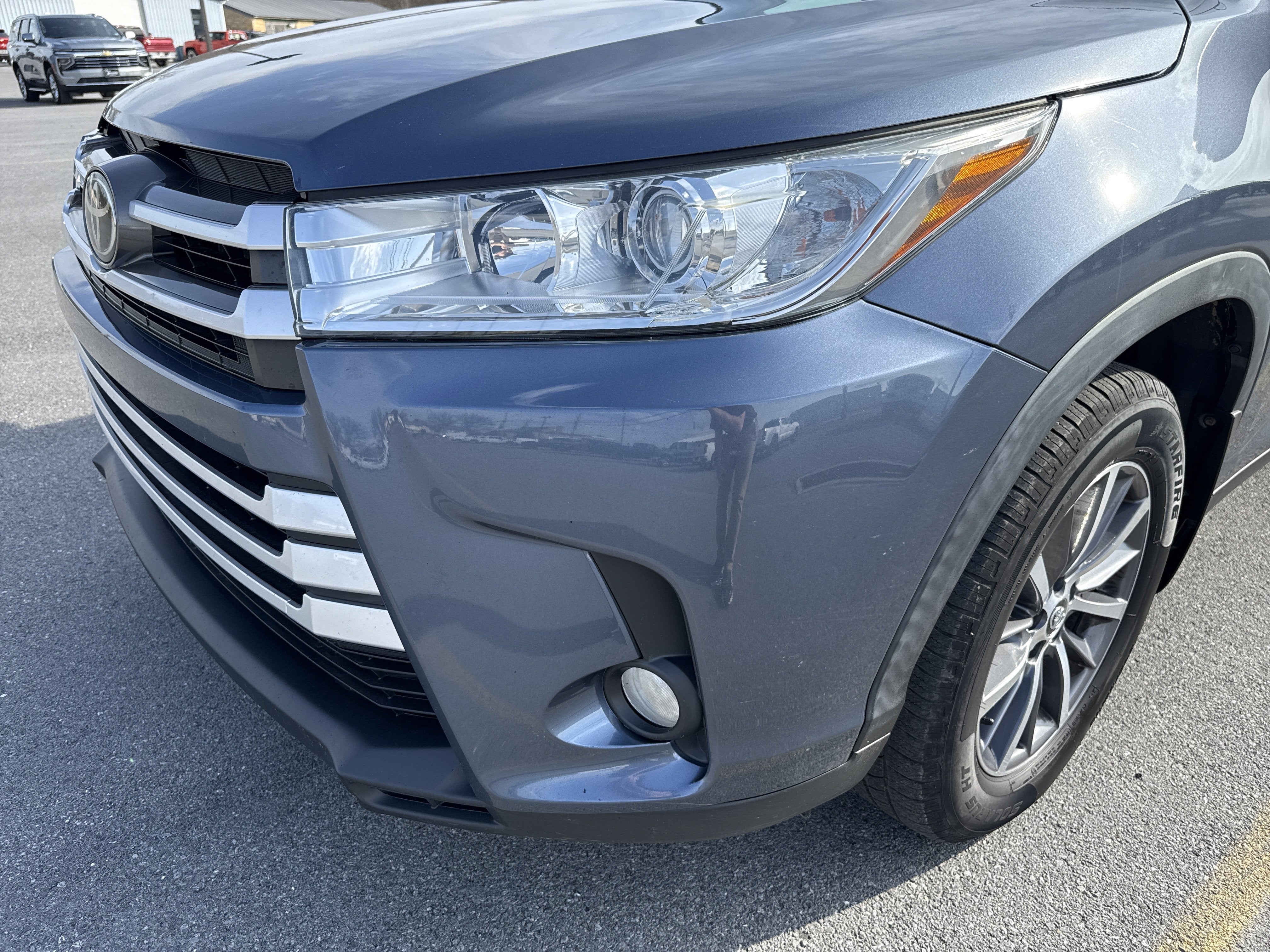2019 Toyota Highlander SE