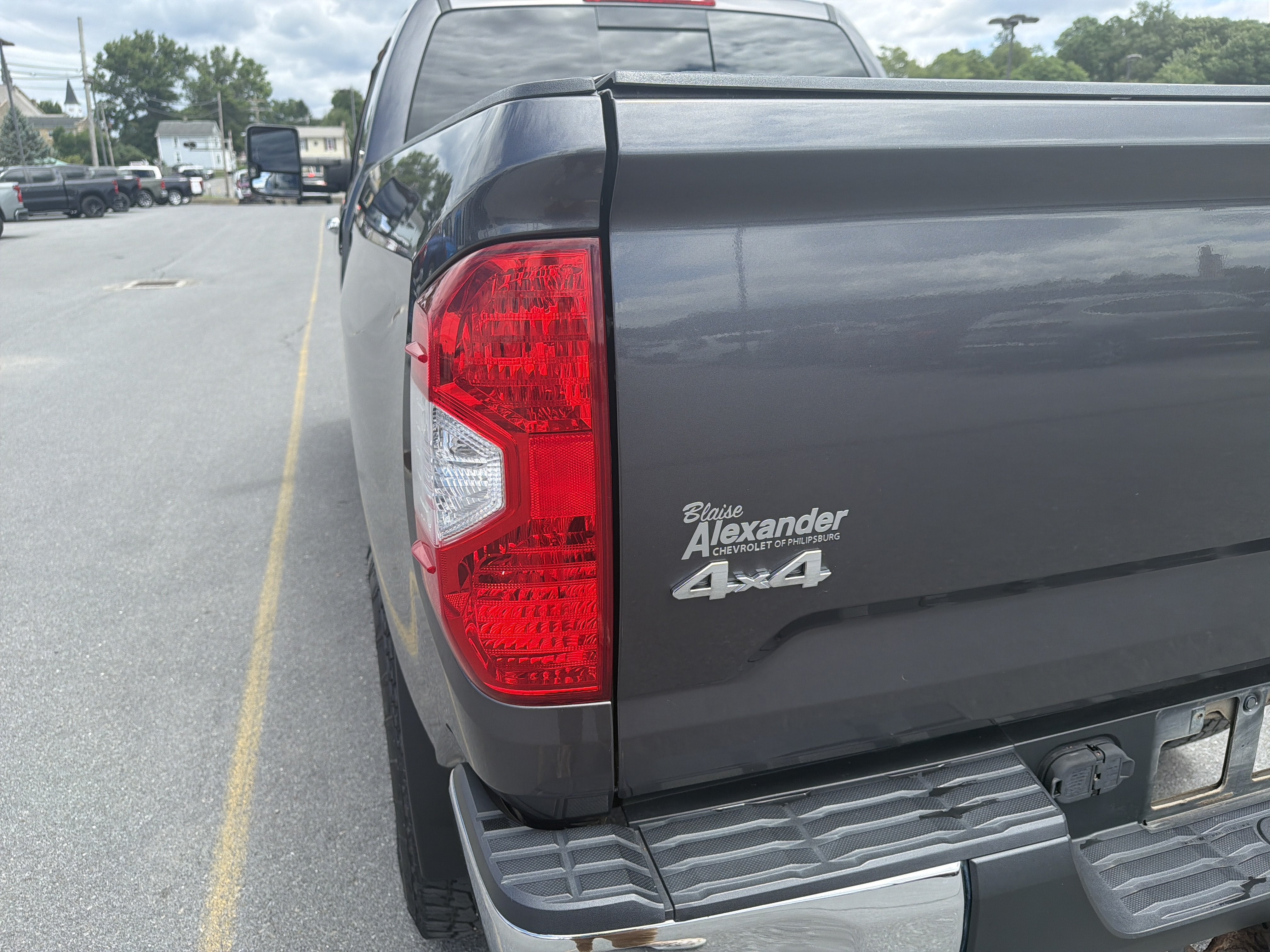2016 Toyota Tundra 4WD Truck SR