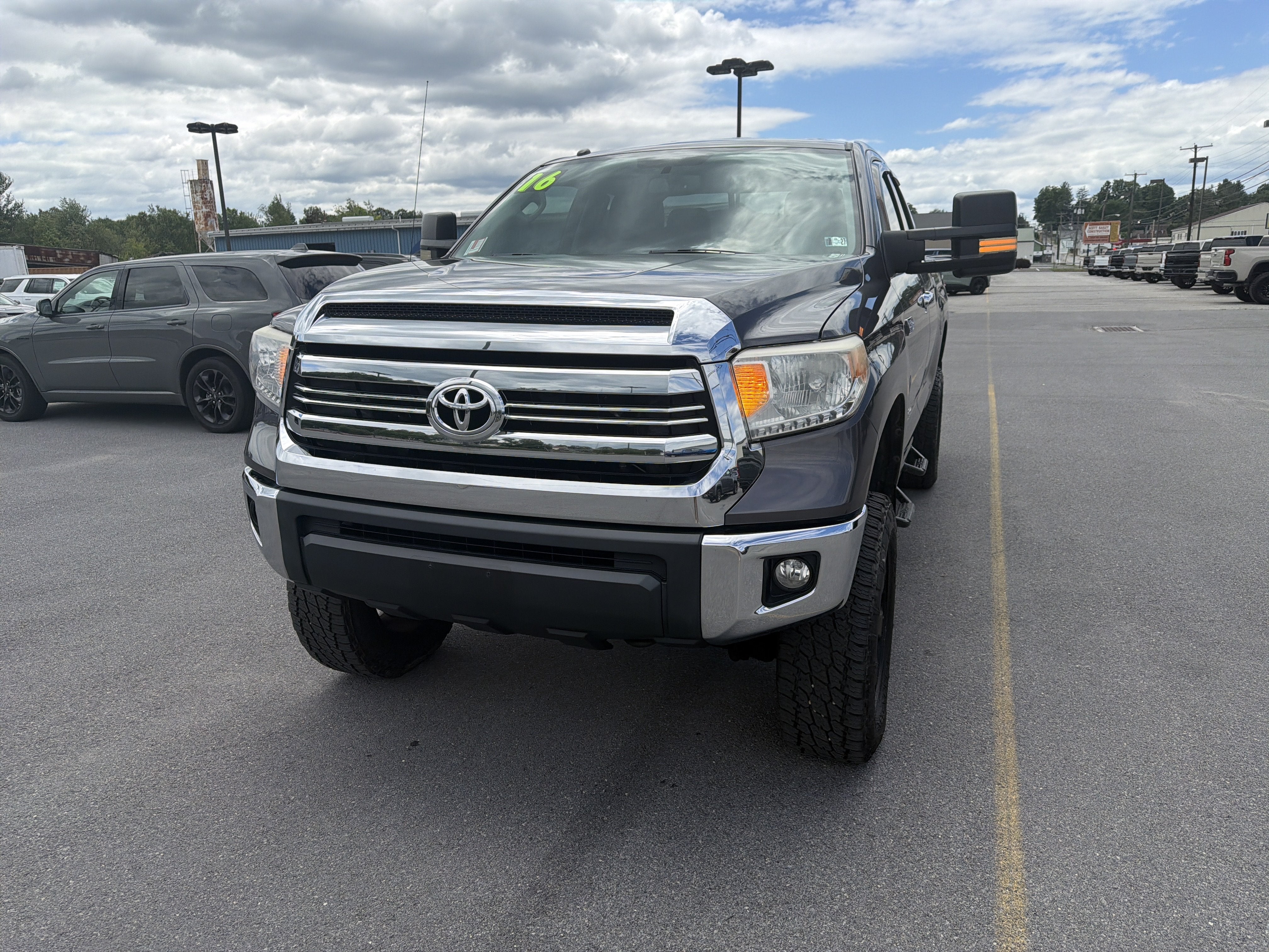 2016 Toyota Tundra 4WD Truck SR