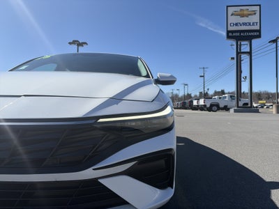 2025 Hyundai Elantra SEL Convenience