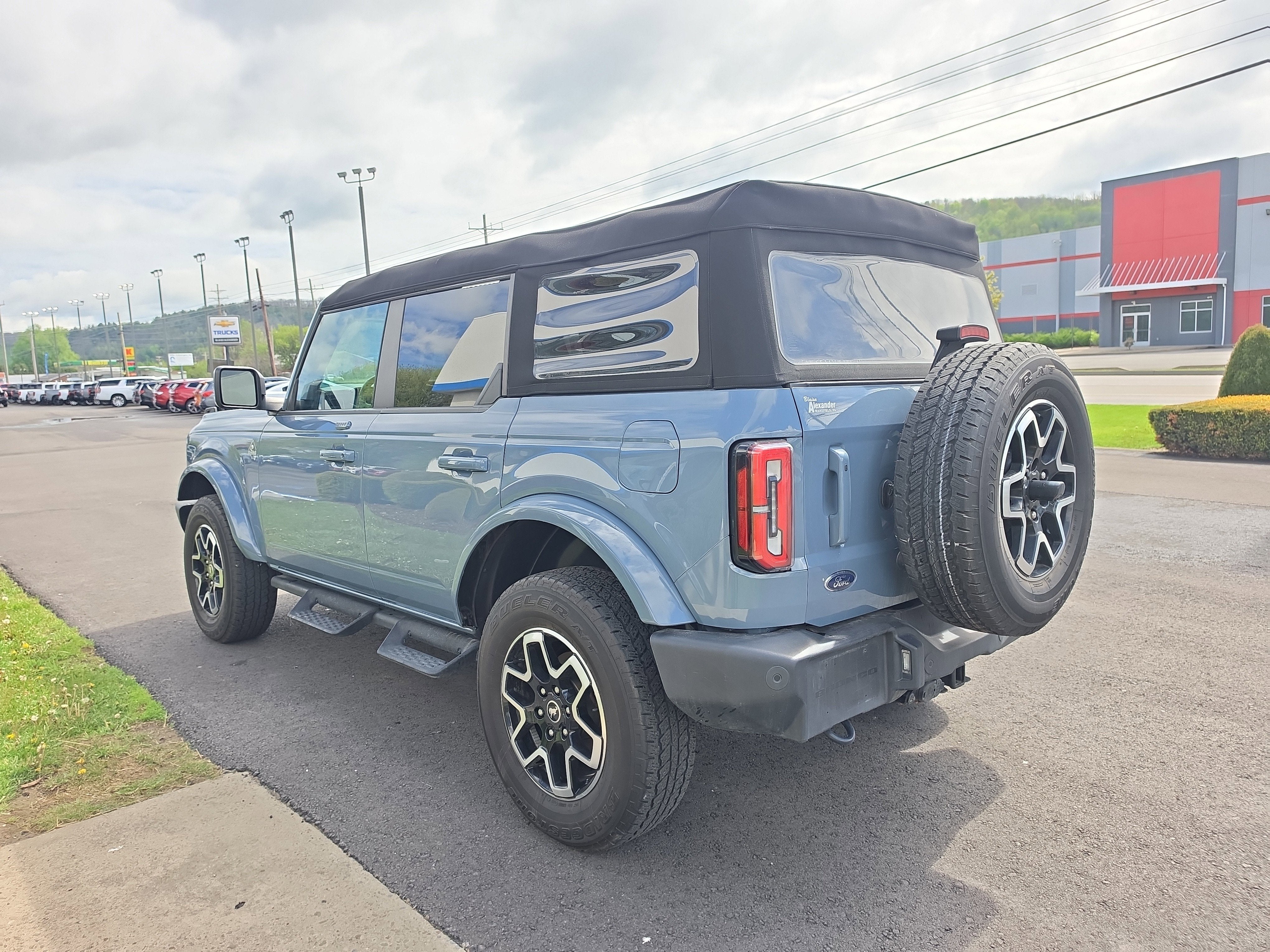 2023 Ford Bronco Base