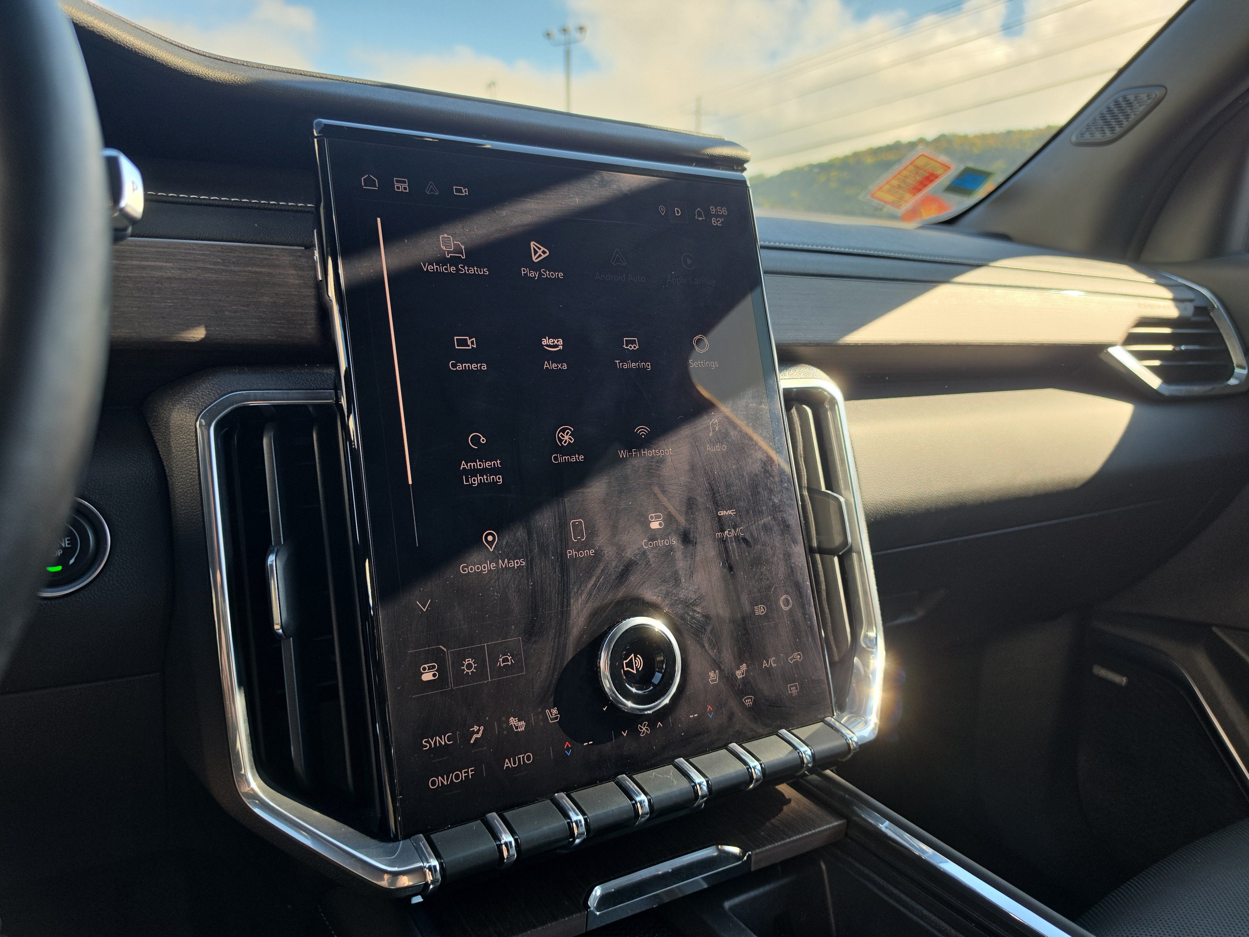 2025 GMC Acadia Denali