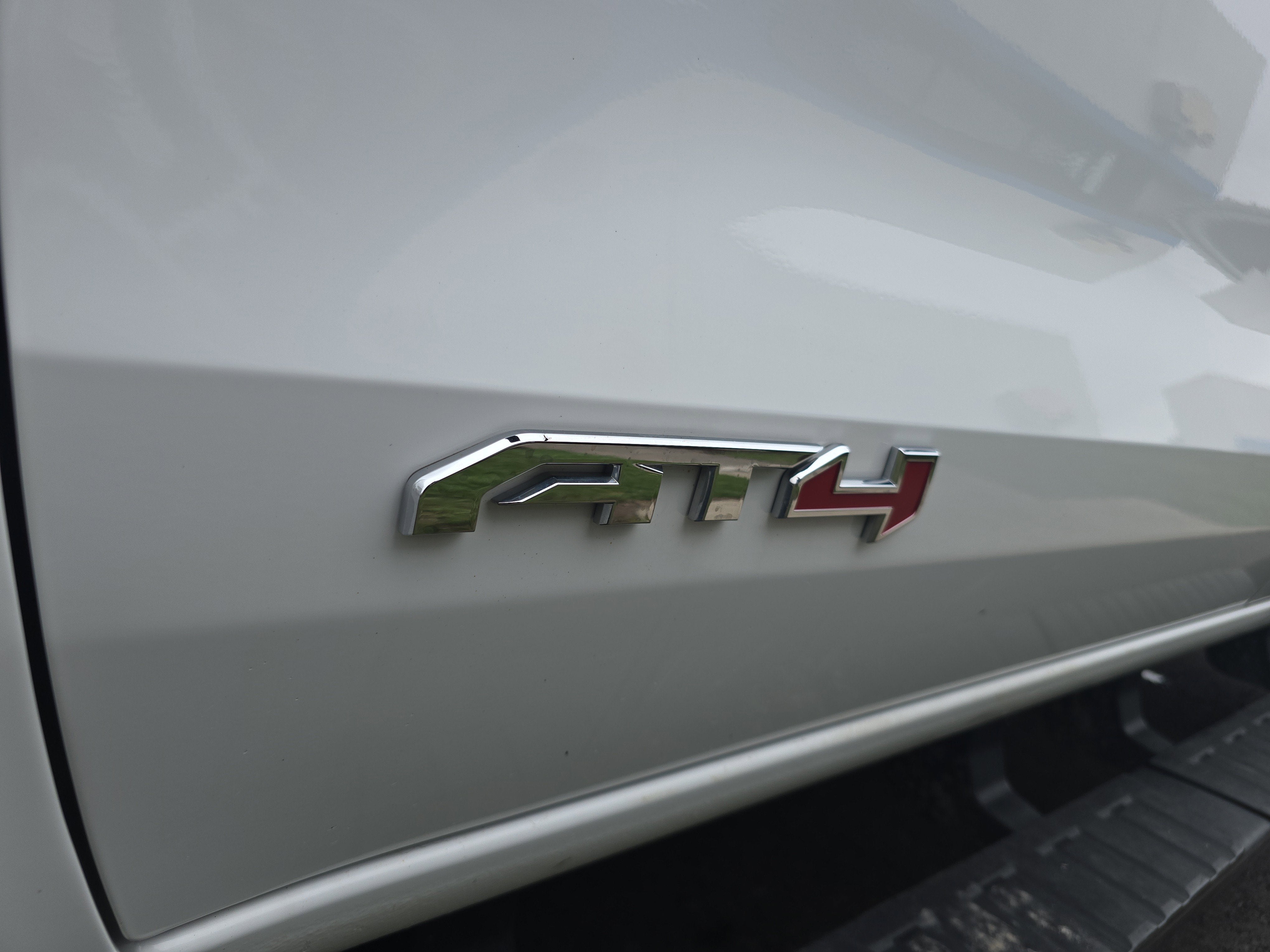 2023 GMC Canyon AT4