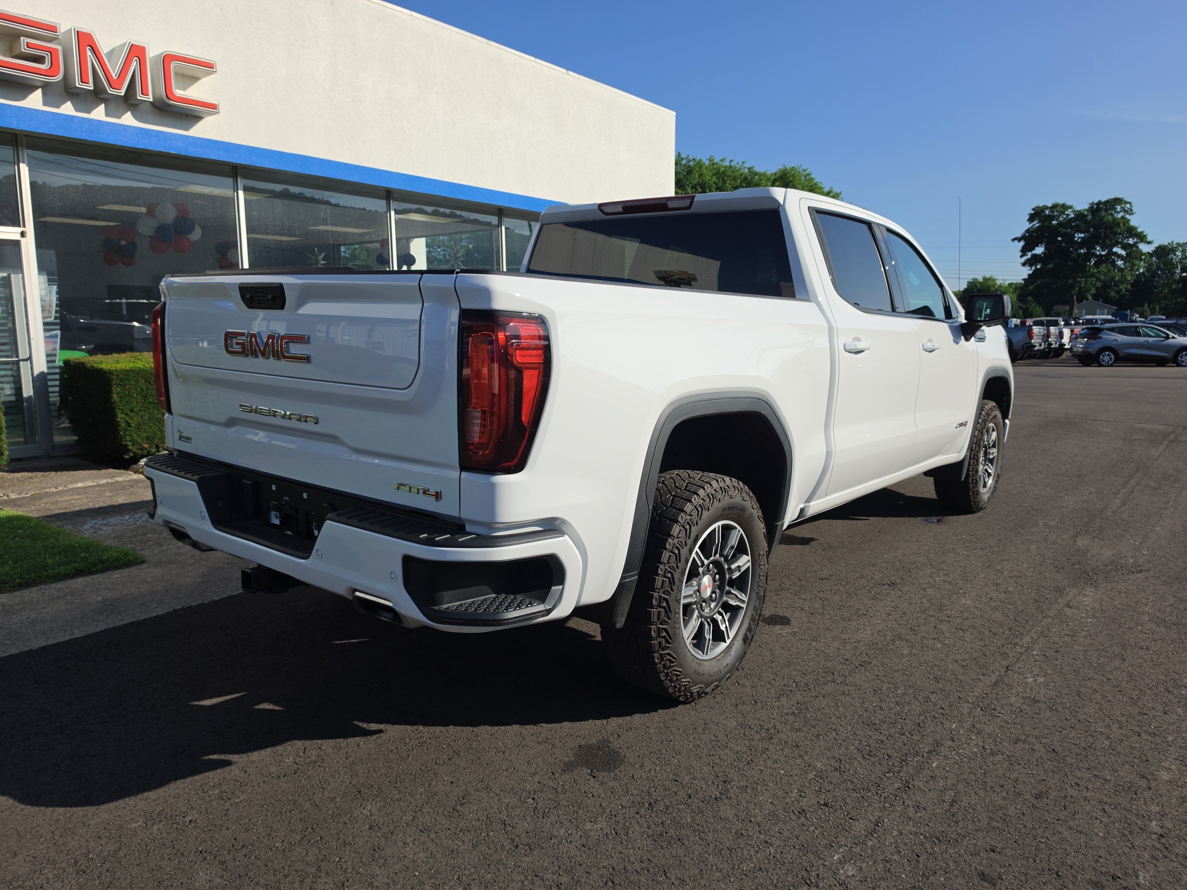 2025 GMC Sierra 1500 AT4