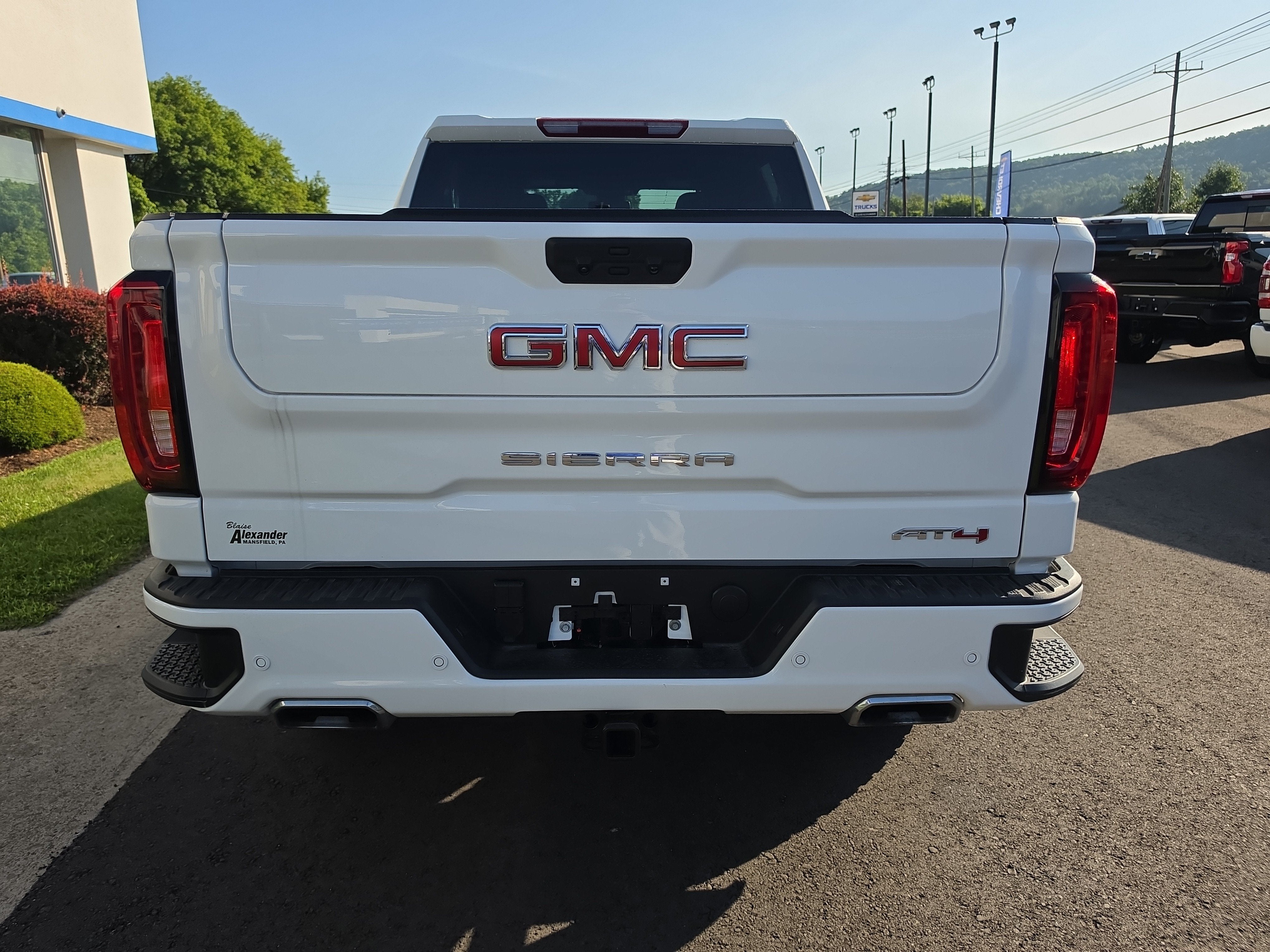 2025 GMC Sierra 1500 AT4
