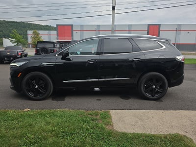 2024 Buick Enclave Essence