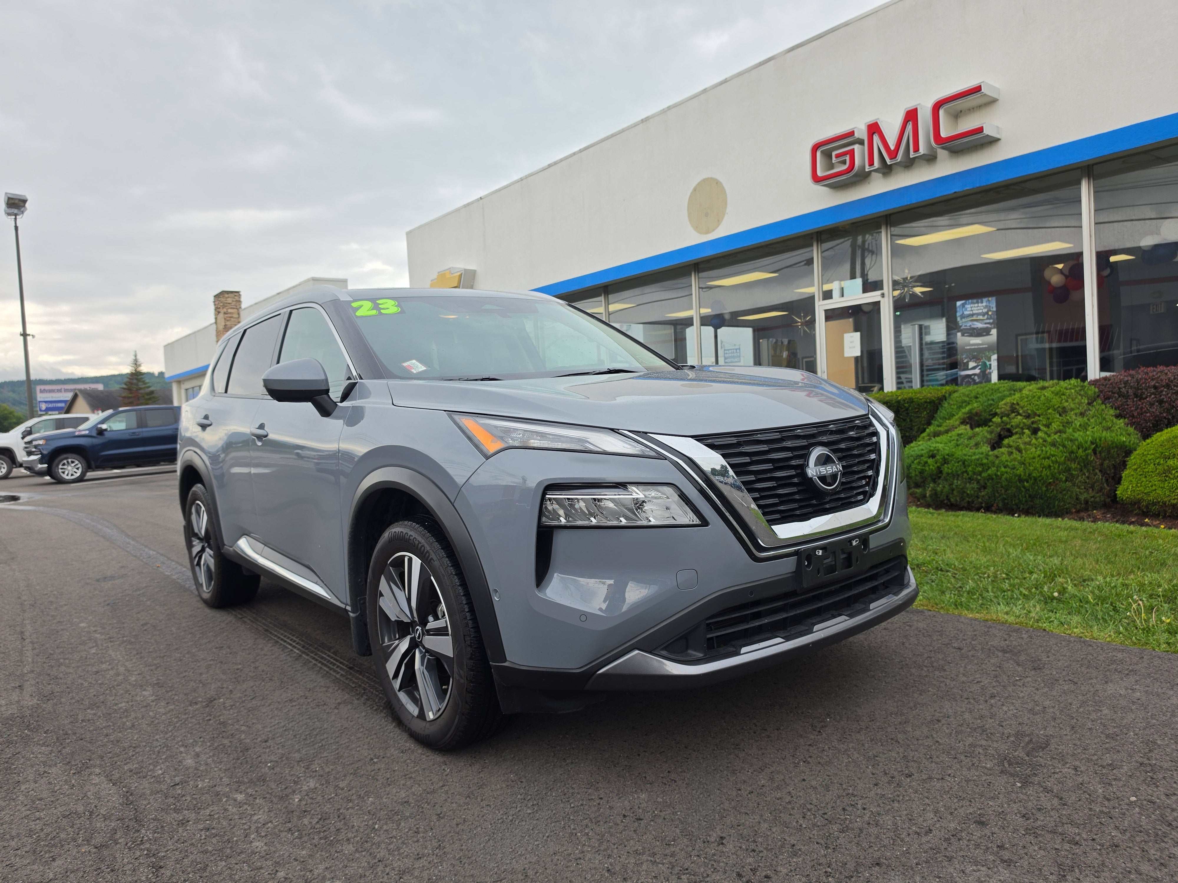 2023 Nissan Rogue SL