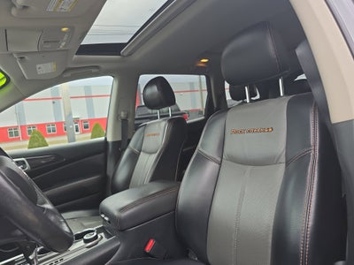 2019 Nissan Pathfinder SL