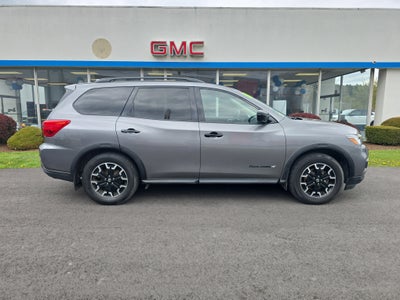 2019 Nissan Pathfinder SL