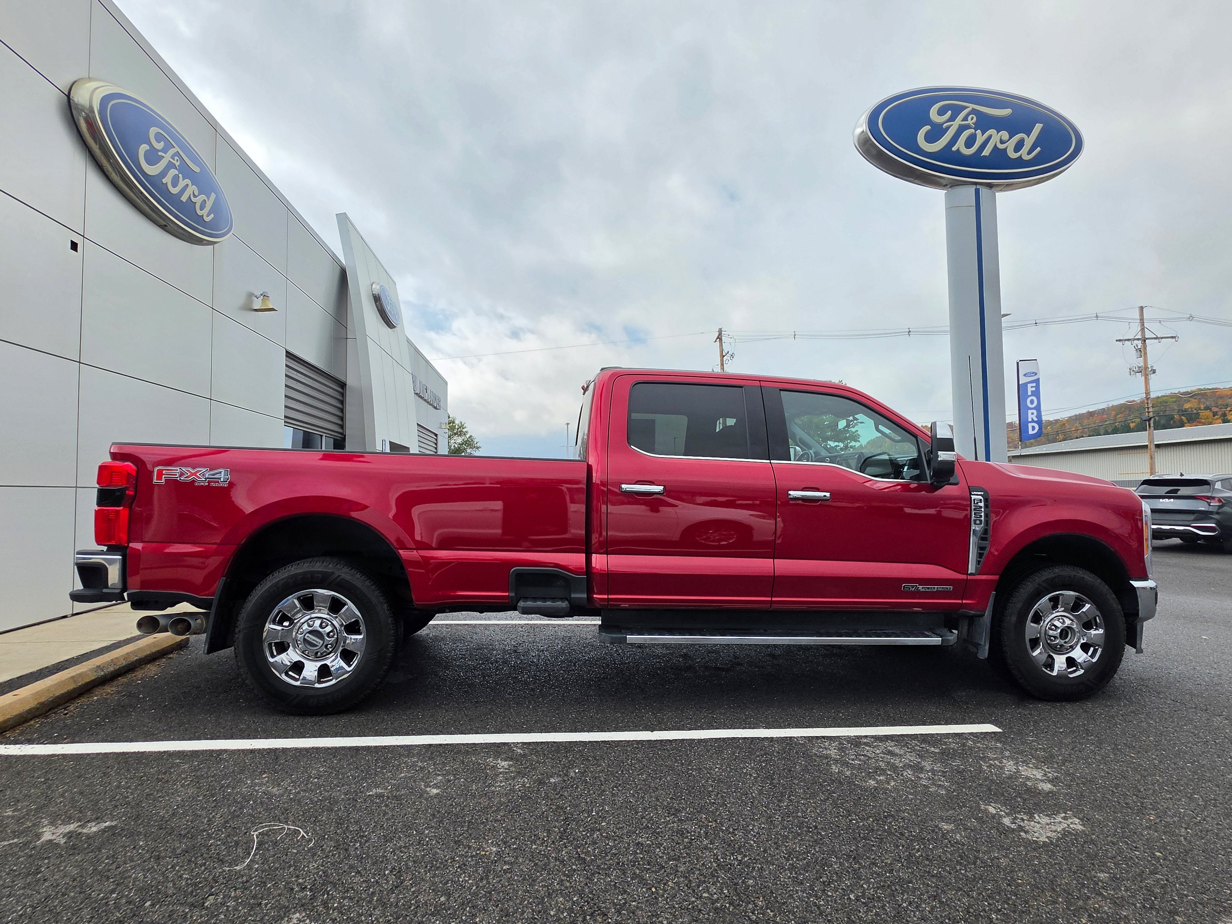 2023 Ford Super Duty F-250 LARIAT