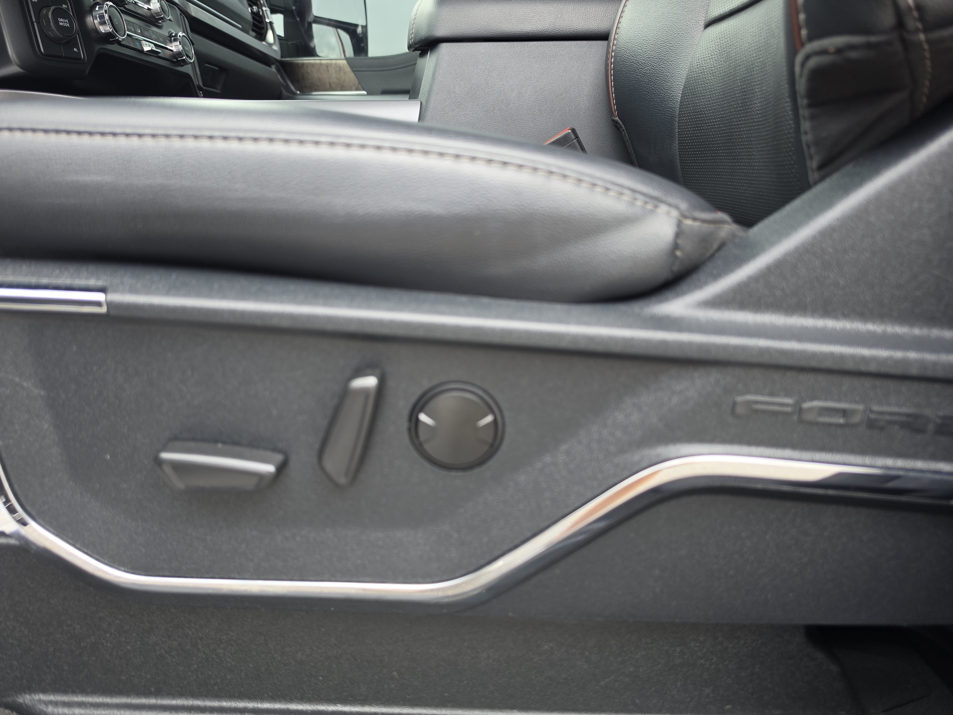 2023 Ford Super Duty F-350 SRW LARIAT